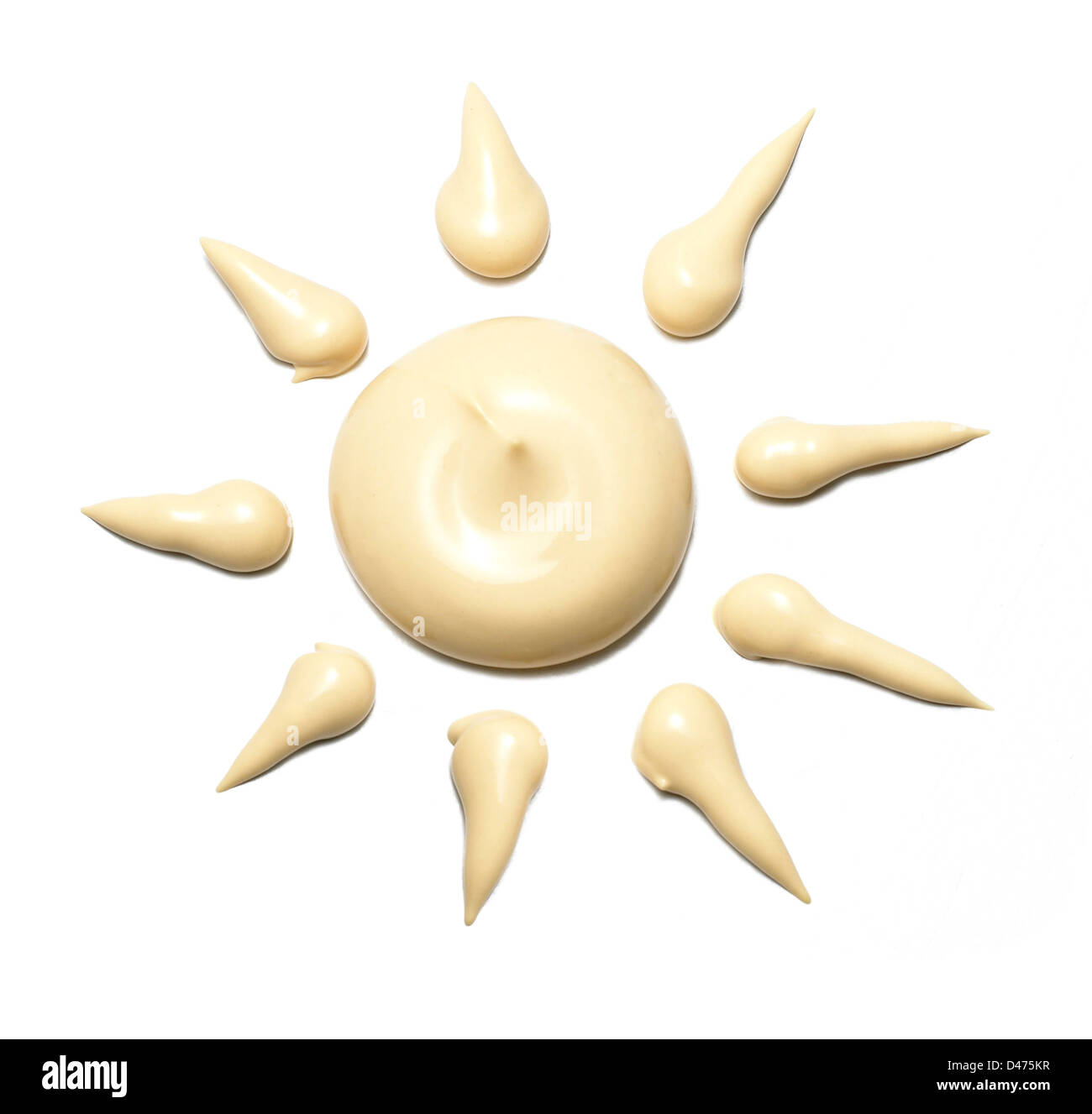 Sun tan Lotion geformt wie die Sonne, weißen Hintergrund ausschneiden Stockfoto