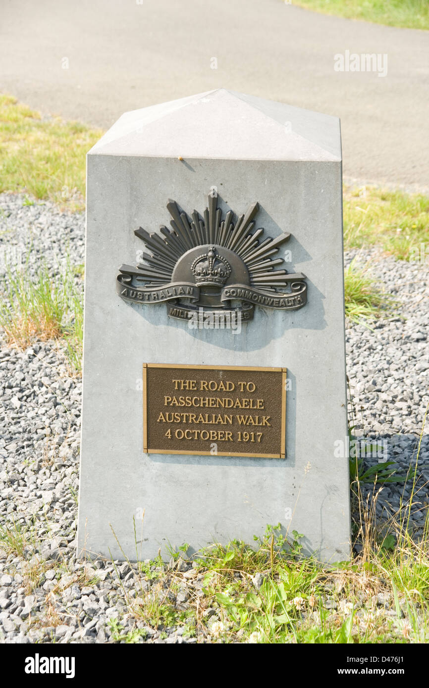 Der Weg zum Passchendaele australische Spaziergang 4. Oktober 1917 erste Weltkrieg-Denkmal am alten Bahnhof Linie von Zonnebeke Flandern Stockfoto