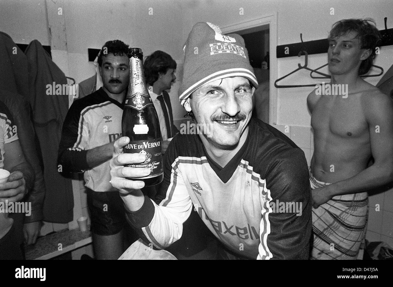 FA Cup Giant Killer Torschütze Dave Mather feiert nach Telford United Darlington bei The Bucks Kopf schlagen 02.04.1985 Stockfoto