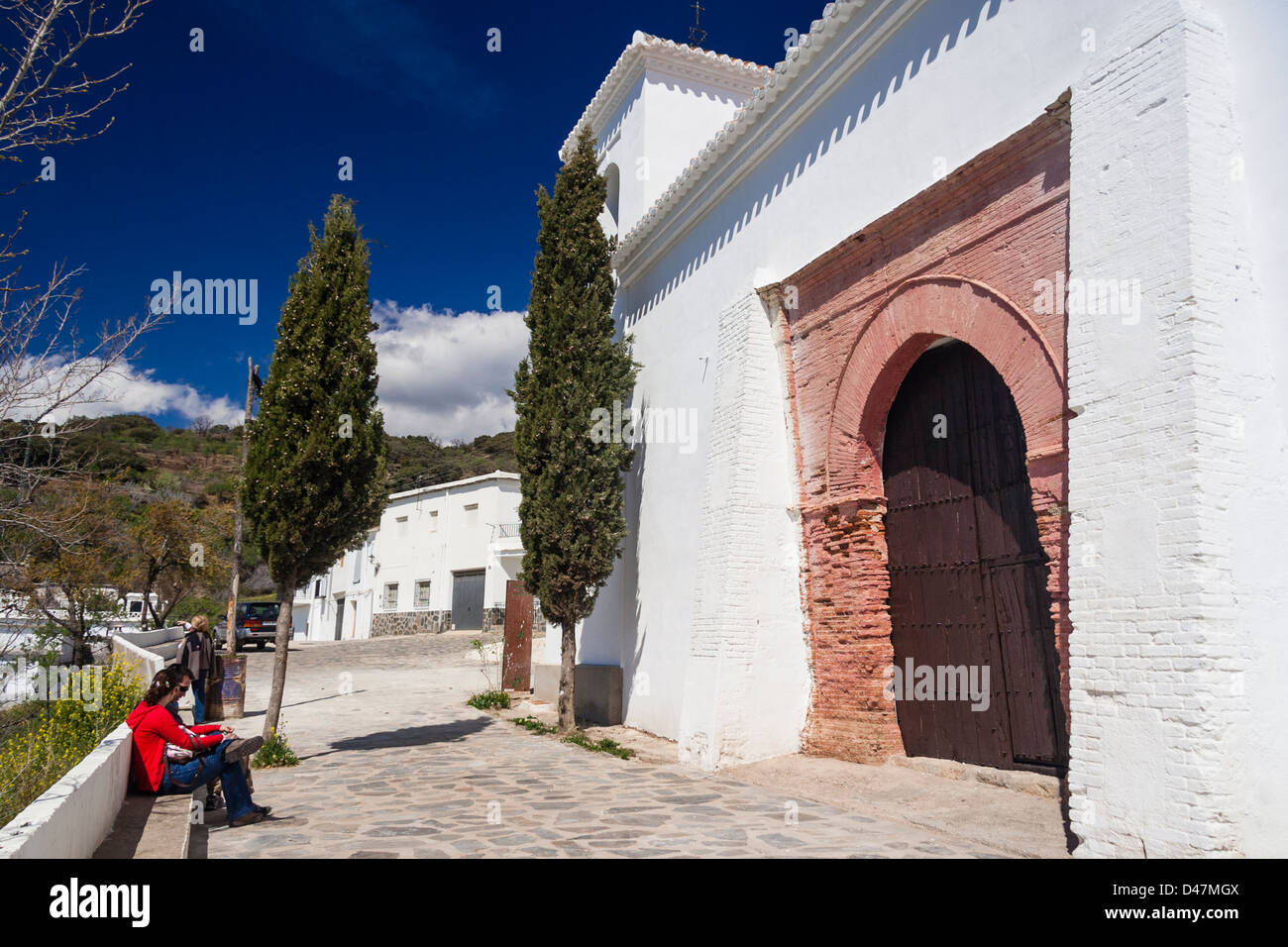 Alte Kirche in Wien weiß getünchten Dorf in Las Alpujarras, Granada, Spanien Stockfoto