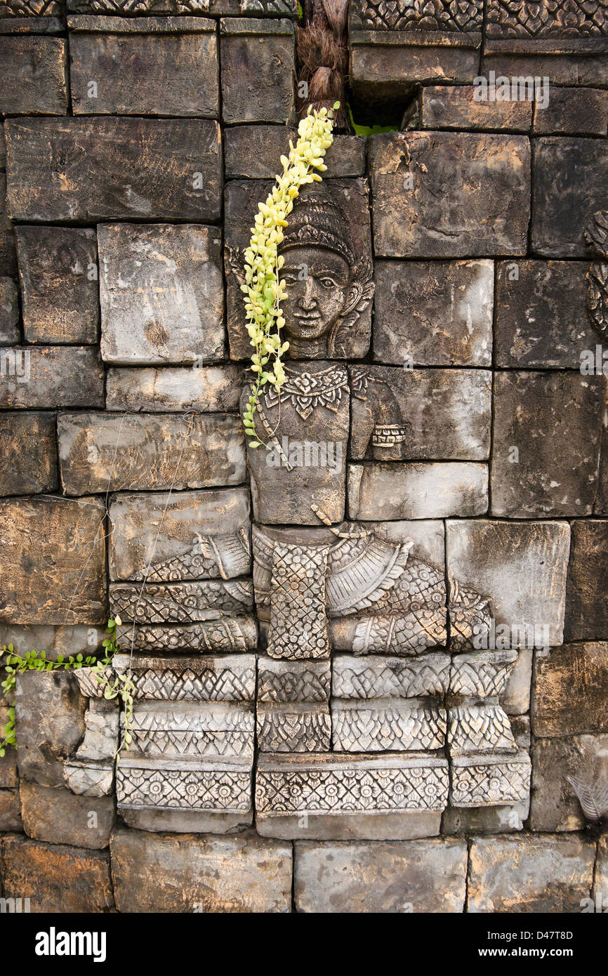 eine alte Steinmauer Hintergrund in thailand Stockfoto