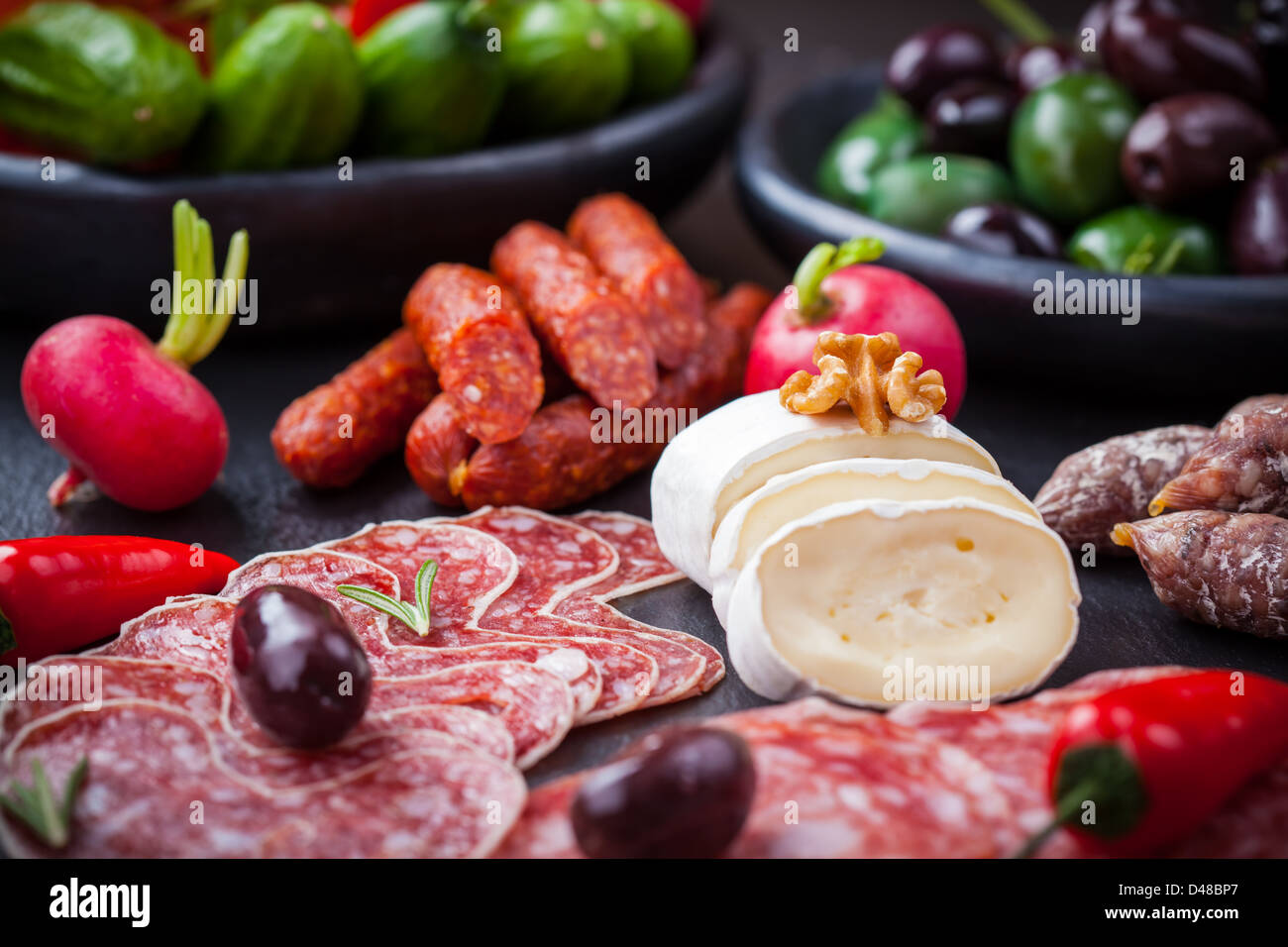 Gastronomie Teller mit Käse und Antipasti Stockfoto