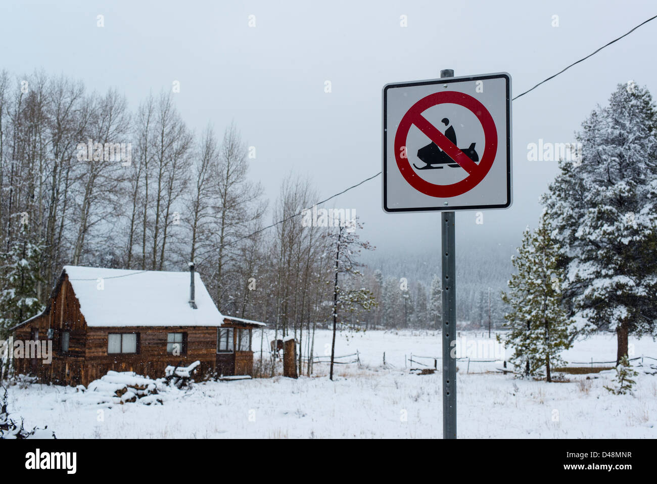 Verkehrszeichen Verbot Schnee-Scooter-Eingang Stockfoto