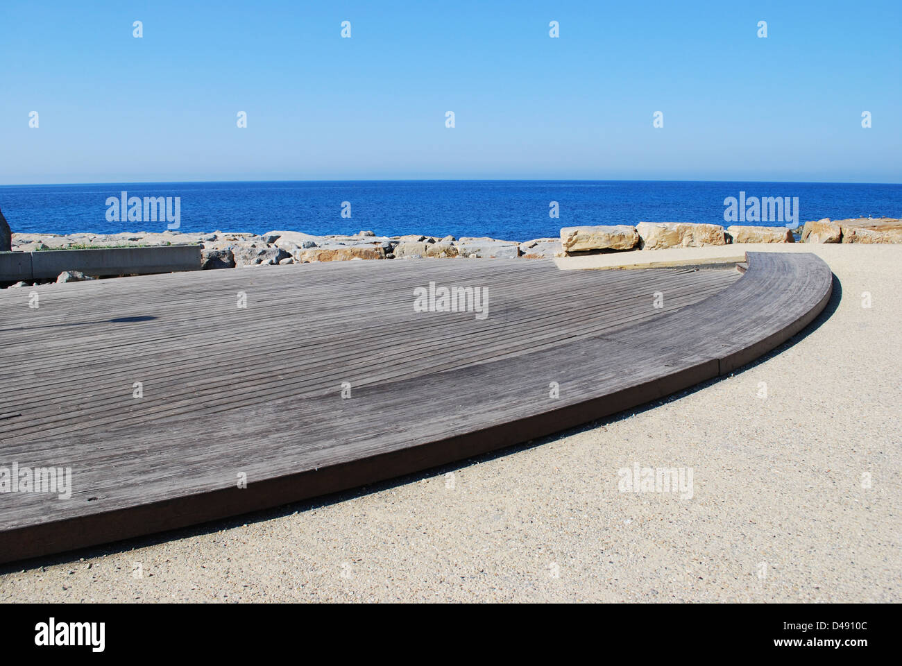 Holzplattform direkt am Meer, Santo Stefano al Mare, Ligurien, Italien Stockfoto