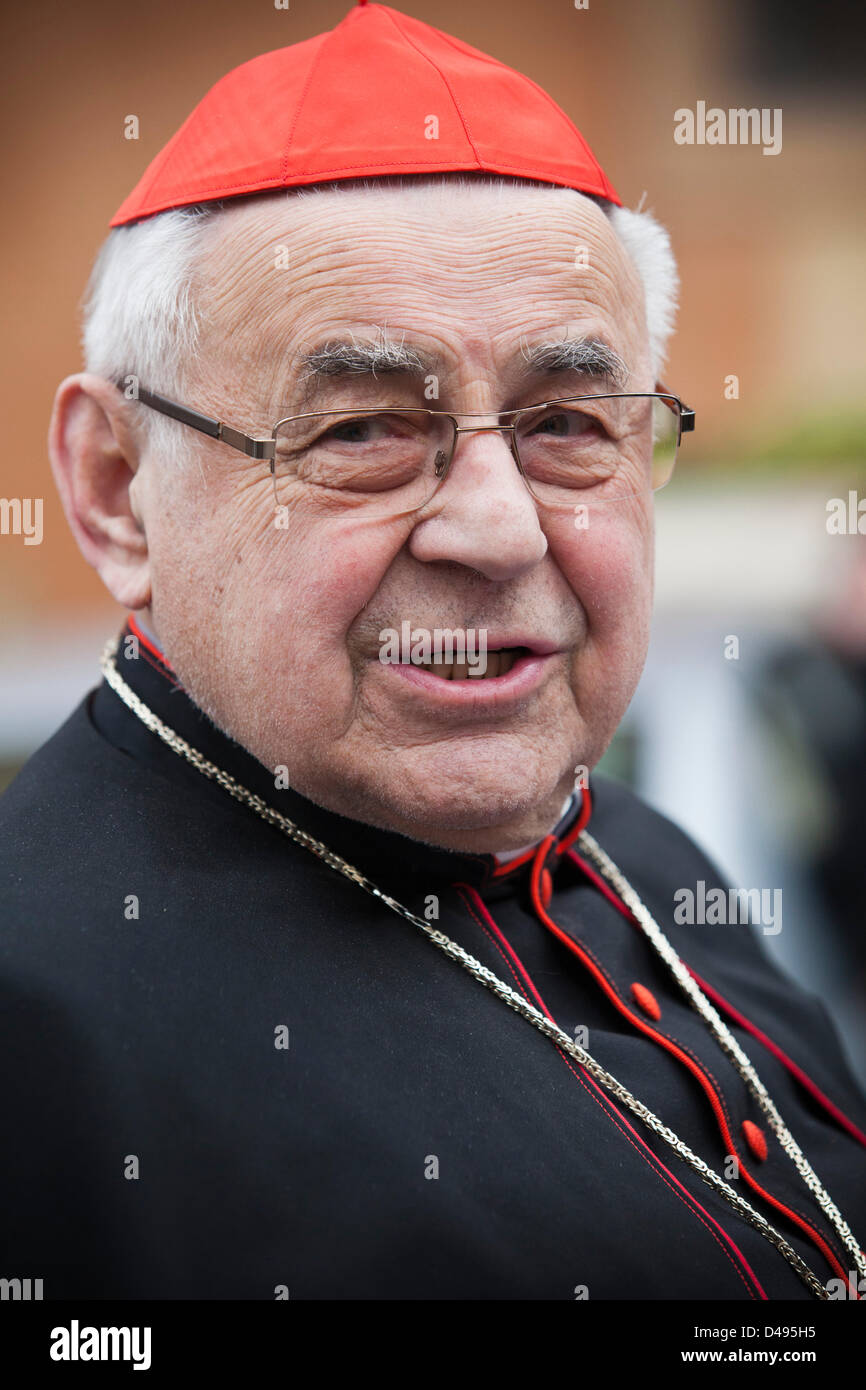 Kardinal in der siebten Kongregation der Kardinal nach dem Rücktritt von Papst Benedict XVI Stockfoto
