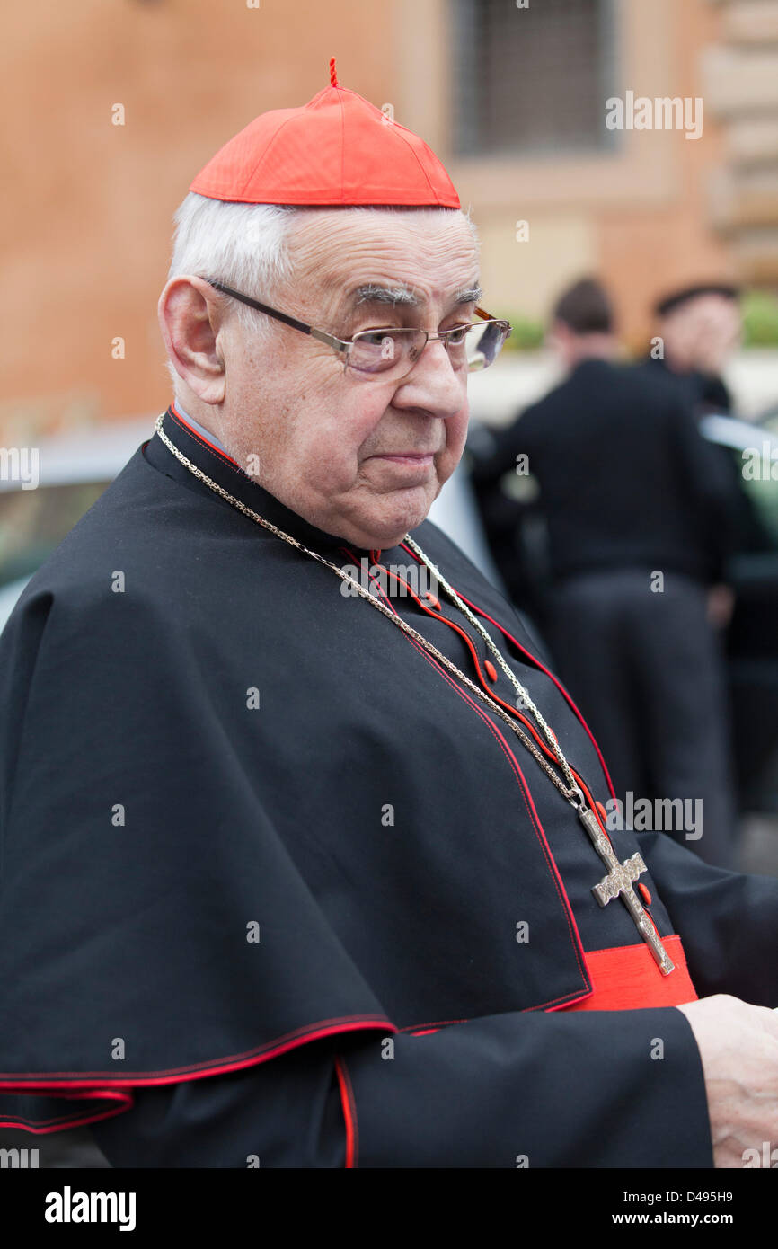 Kardinal in der siebten Kongregation der Kardinal nach dem Rücktritt von Papst Benedict XVI Stockfoto