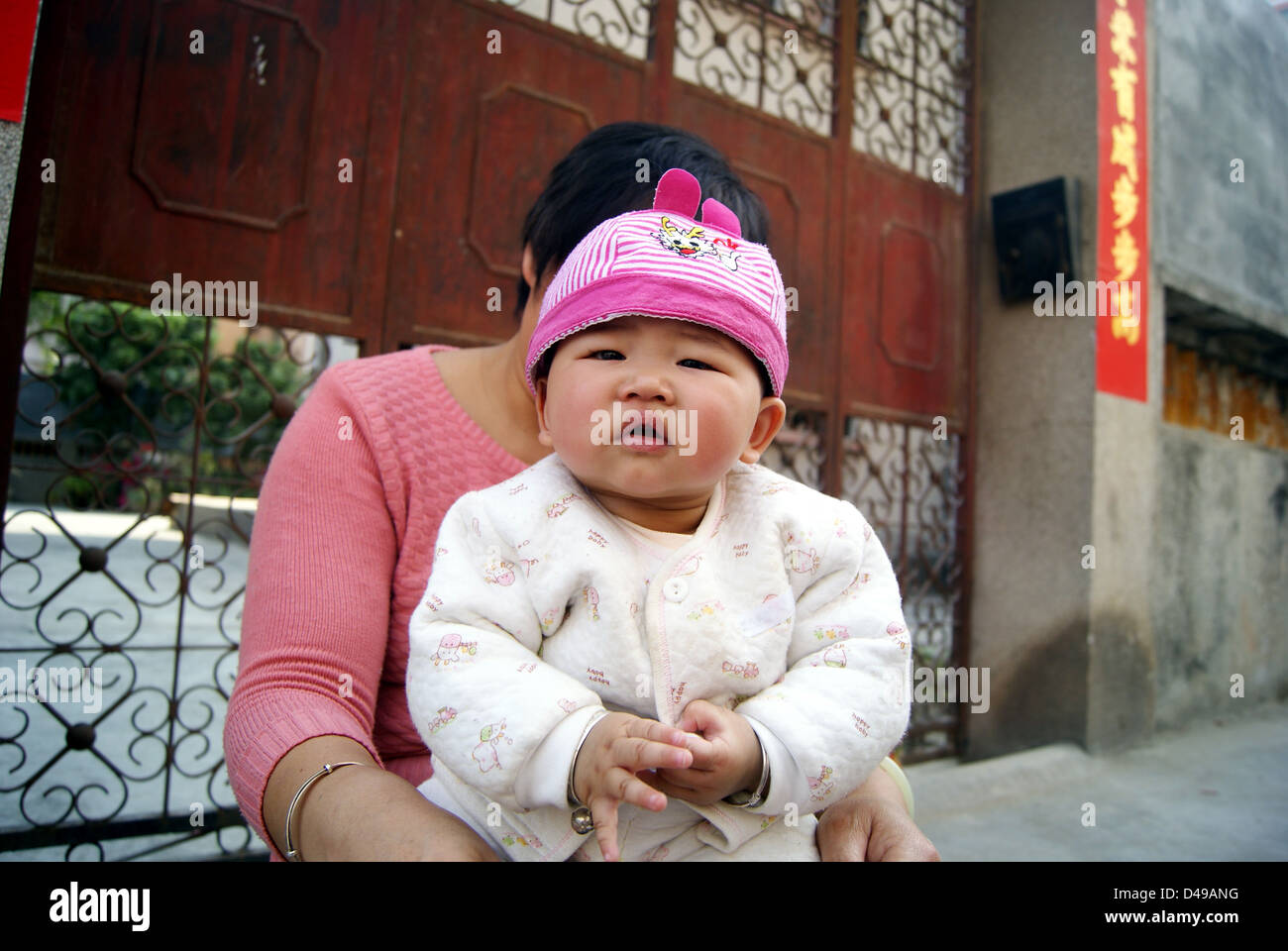 Chinesische Kinder, mehr als ein Jahr altes Kind Stockfoto