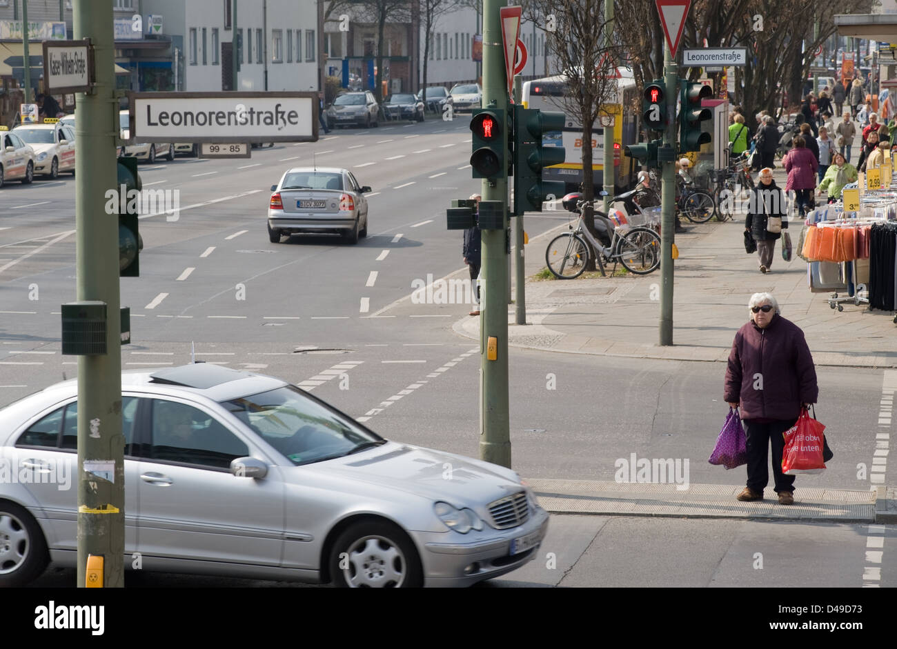 Berlin, Deutschland, Kreuzung Leonor Straße / Kaiser Wilhelm Straße Stockfoto