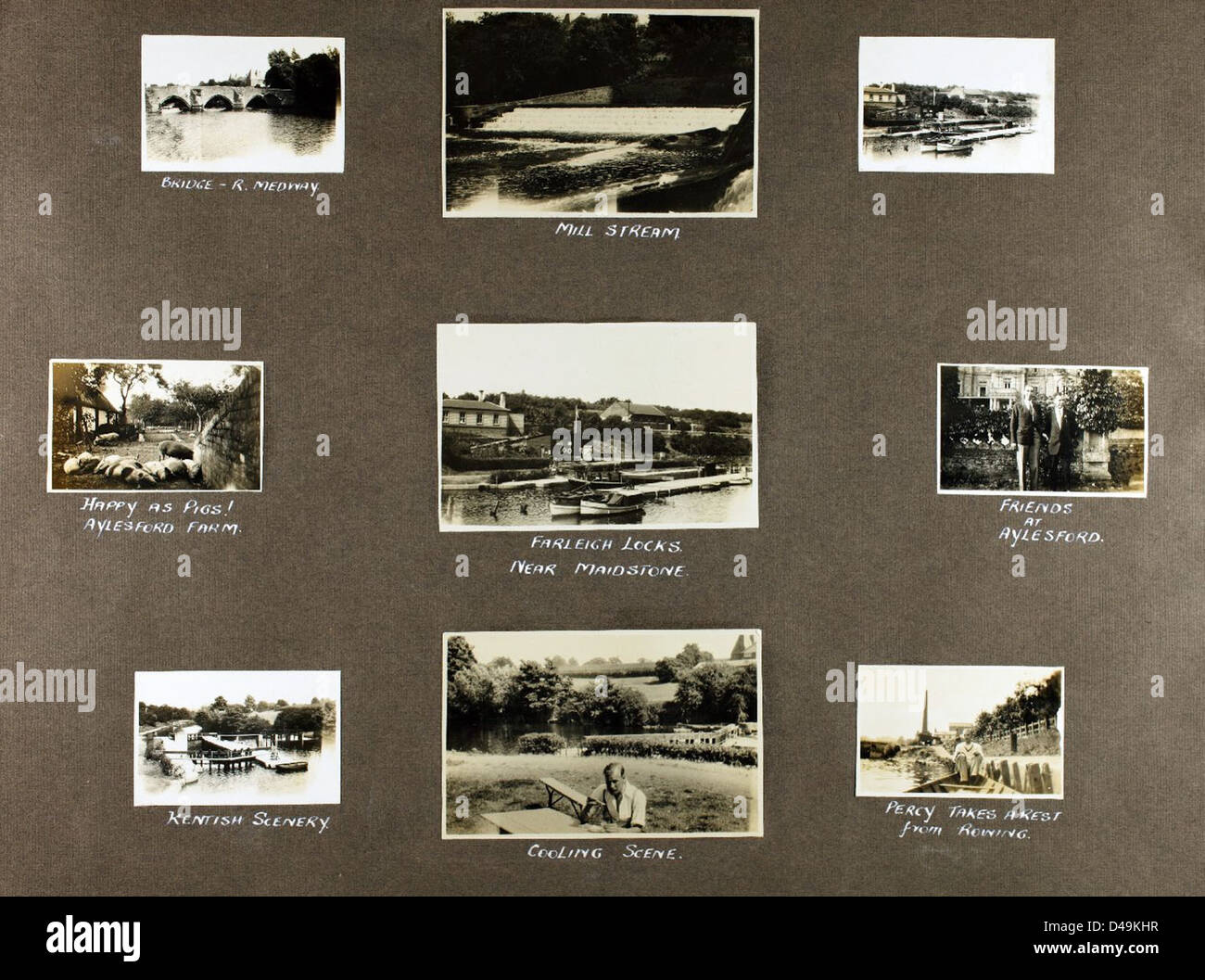 Ein ganzseitiges Foto von Edwin Newman in der Kairoer Wüste zeigt die Weite und raue Umgebung des Nahen Ostens, verbunden mit der Geschichte der Luftfahrt. Das Bild ist im San Diego Air and Space Museum aufbewahrt. Stockfoto