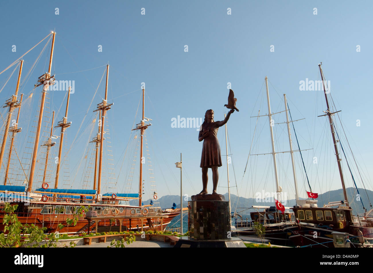Bronzestatue der Womans, Marmaris, Provinz Muğla, Türkei Stockfoto