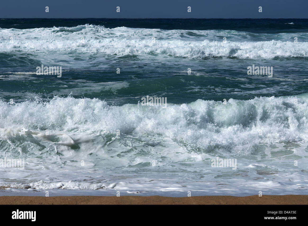 Sardinien, Italien, hohe Wellen am Strand von Costa Verde Stockfoto