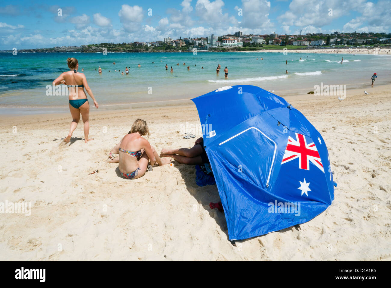 Sommer-Ansicht von Bondi Beach in Sydney, New South Wales in Australien Stockfoto