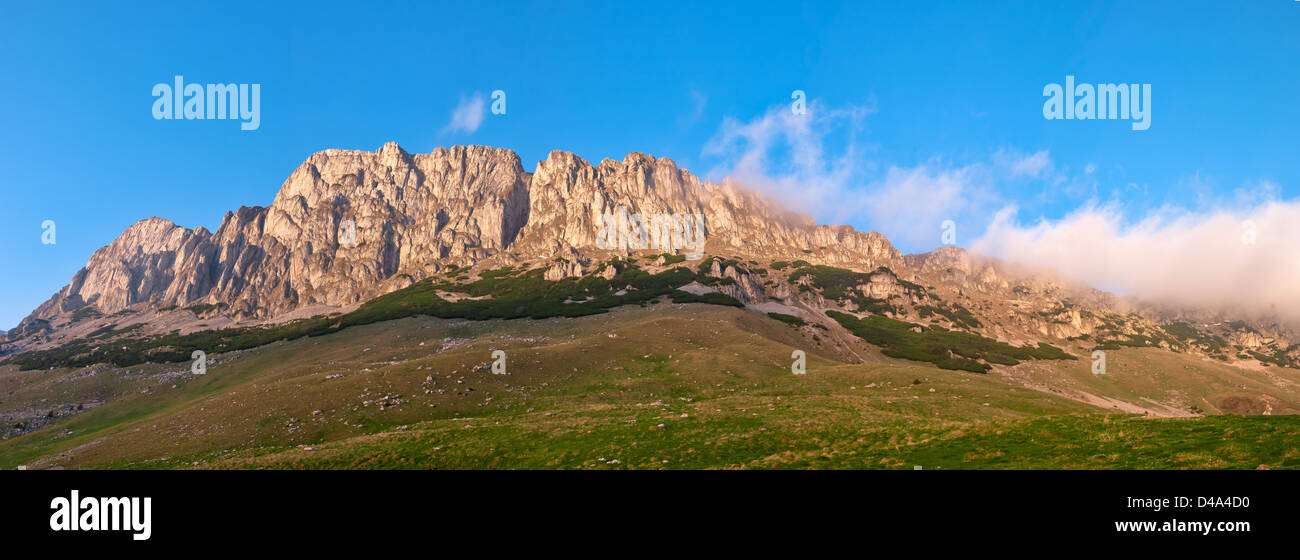 Westseite des Bucegi Bergen - rumänischen Karpaten Stockfoto