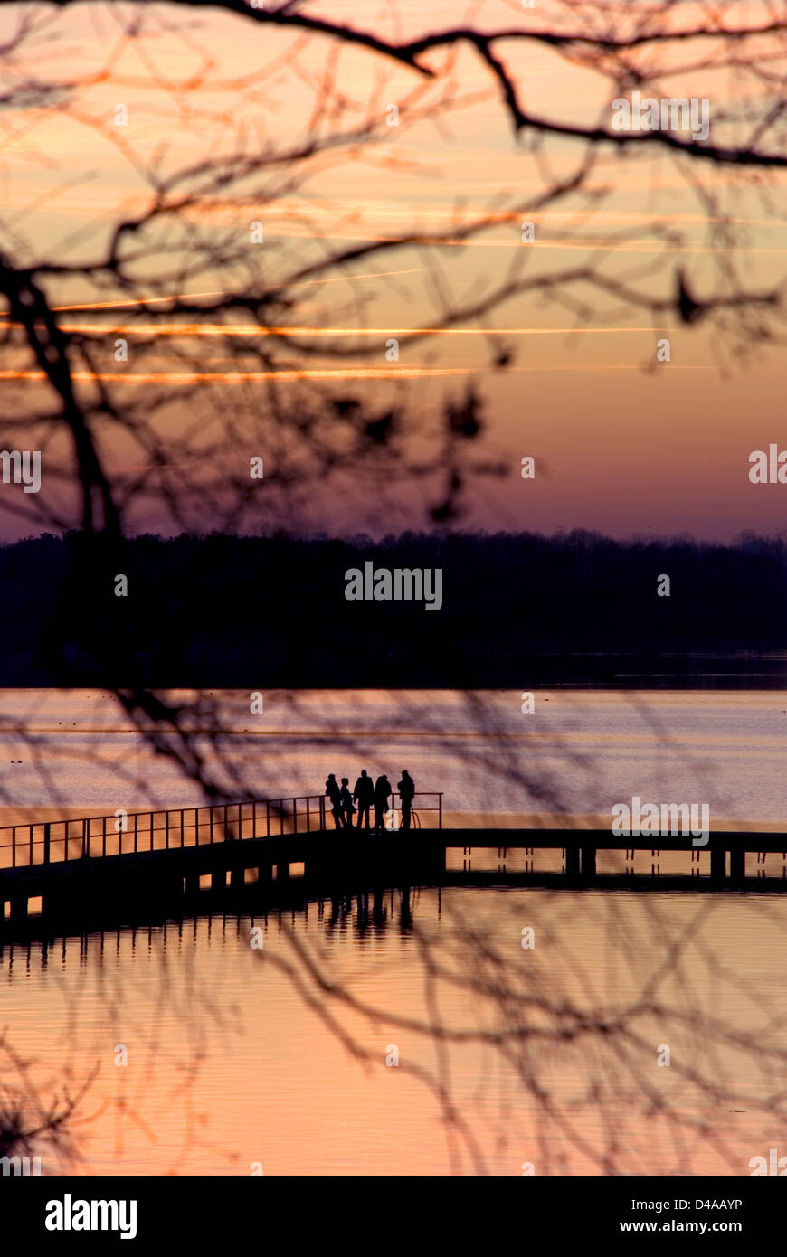 Menschen auf dem pier Stockfoto