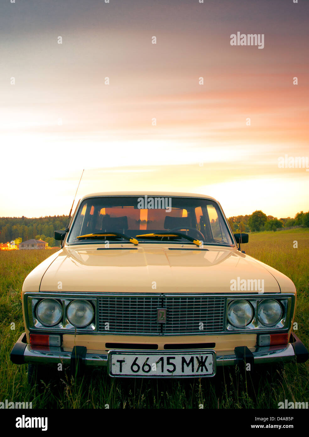 Sowjetische und russische Pkw Lada 1600 (VAZ-2106) Stockfoto