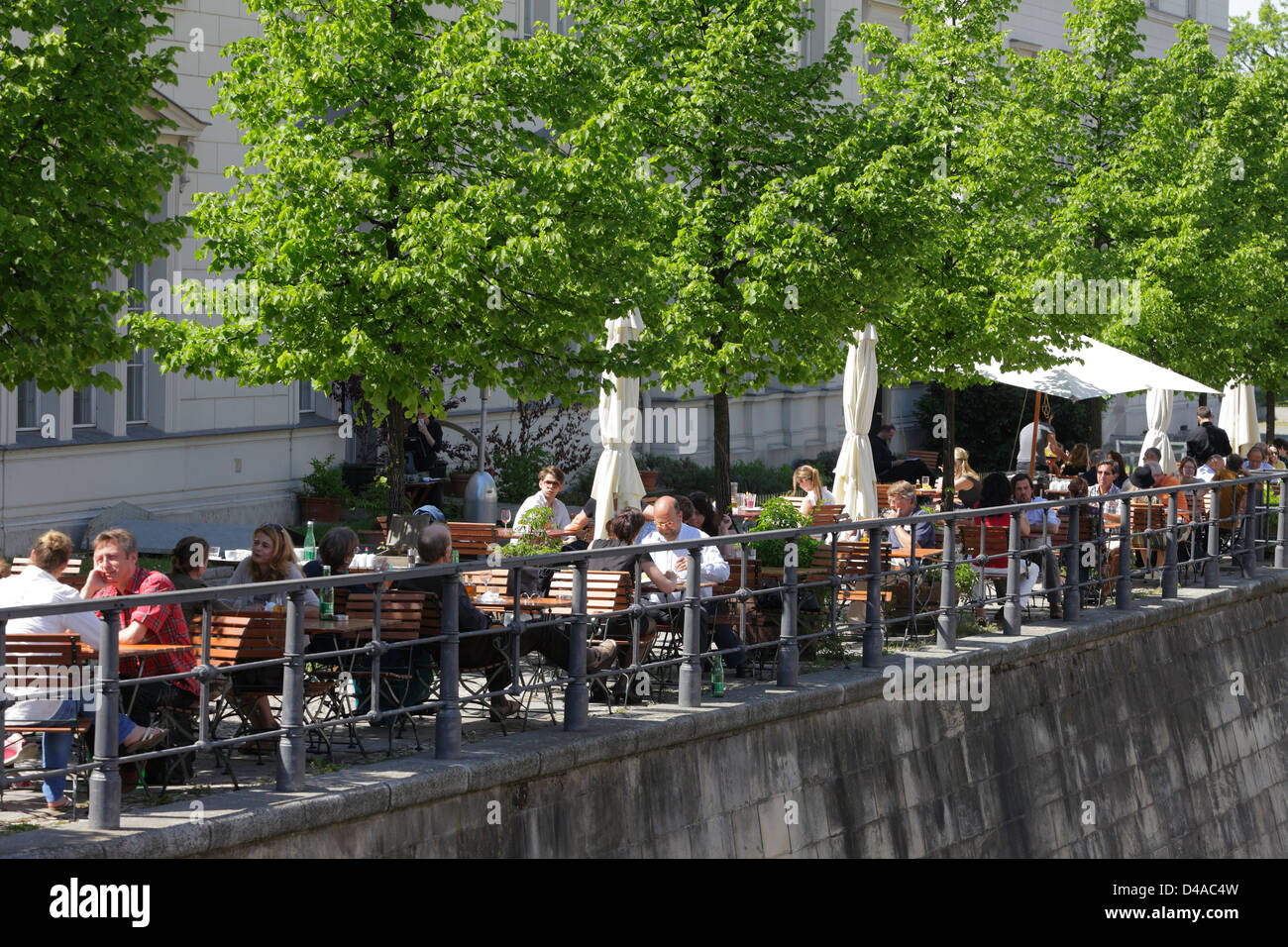 Berlin, Deutschland, Gäste in das Restaurant Sarah Wiener Stockfoto