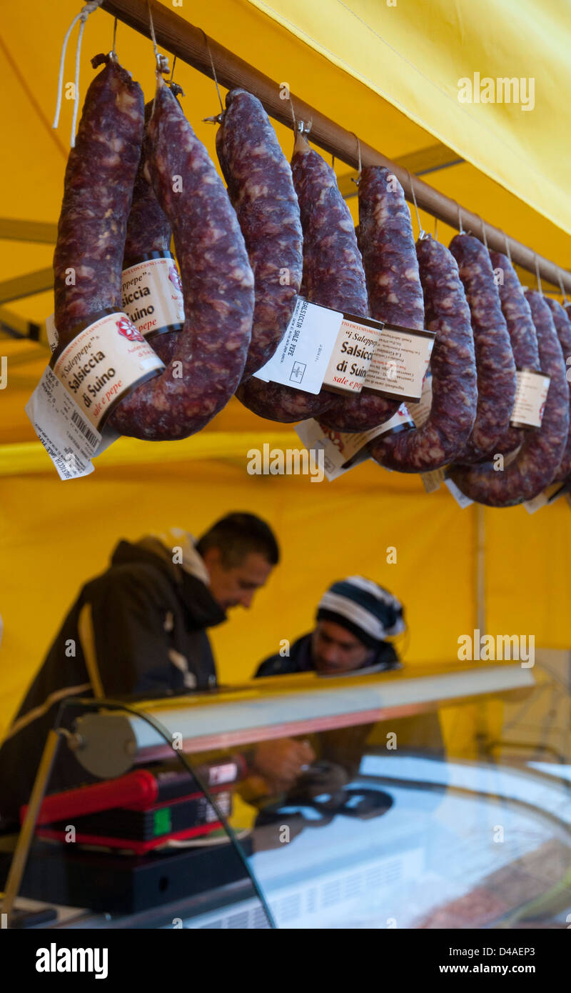 Salsiccia sarda Fotos und Bildmaterial in hoher Auflösung Alamy