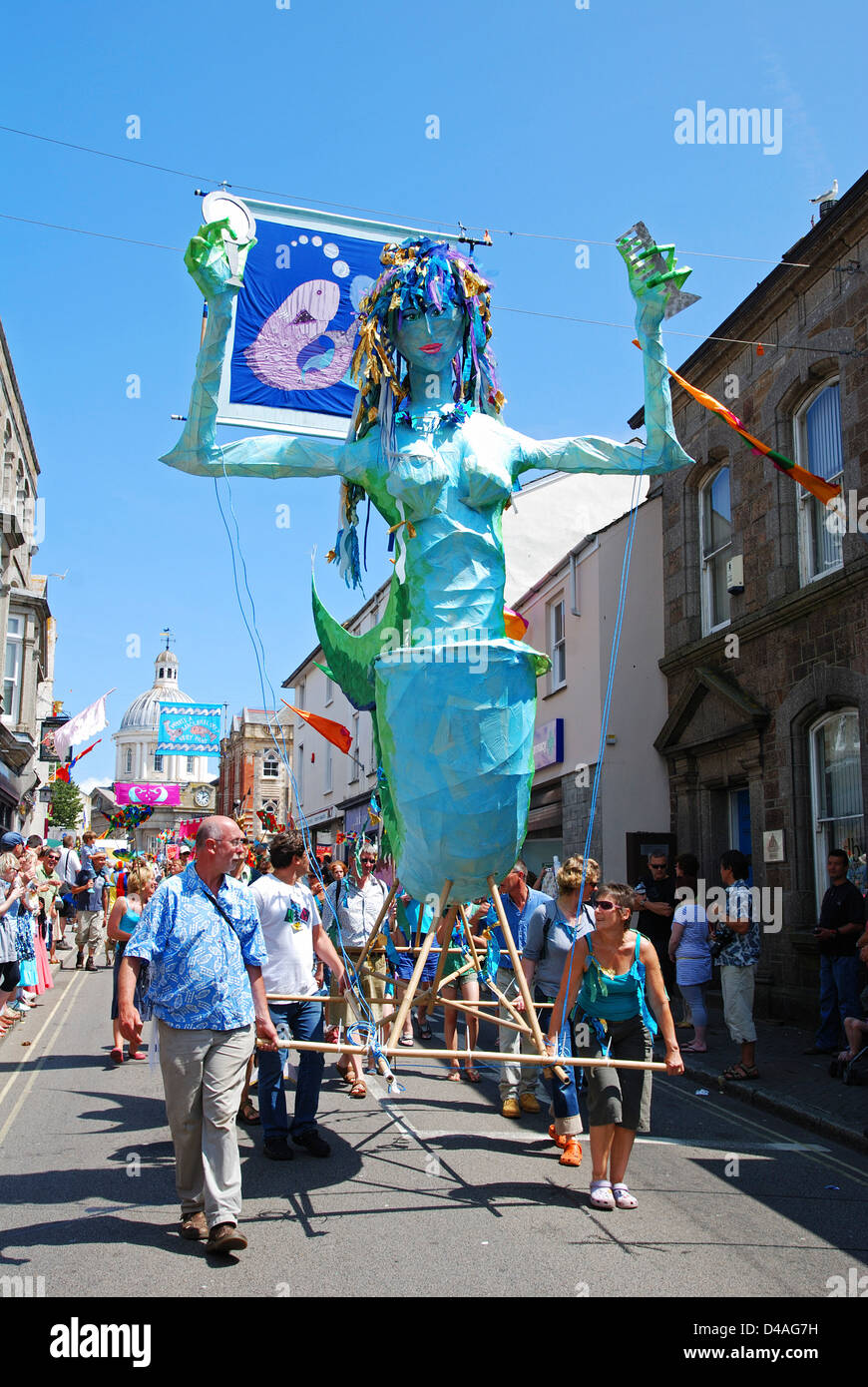 A Streetparade während der jährlichen "Golowan Festival" in Penzance, Cornwall, UK Stockfoto