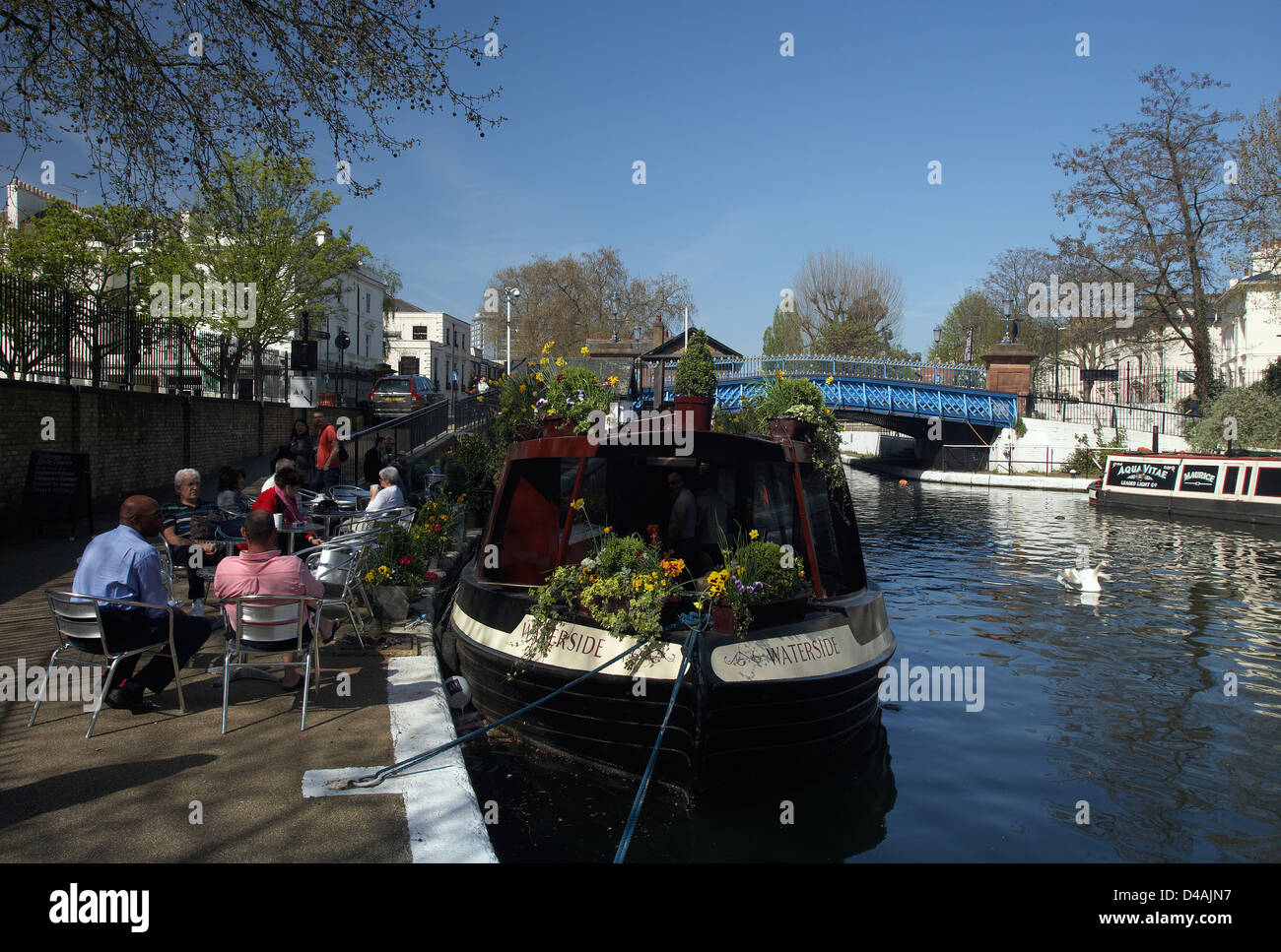 London, Vereinigtes Königreich, liegen Narrowboats auf der Küste von Browning Pool Stockfoto