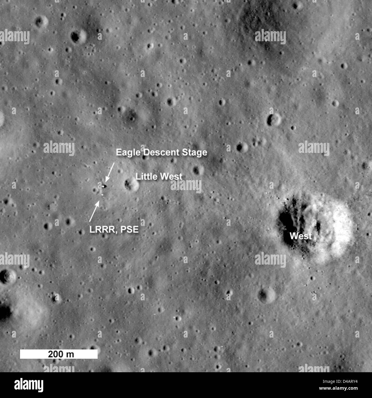 Dieses Bild zeigt die erfolgreiche Landung der Astronauten Neil Armstrong und Buzz Aldrin auf dem Mond, einen wichtigen Meilenstein in der Weltraumforschung und Mondforschung. Stockfoto