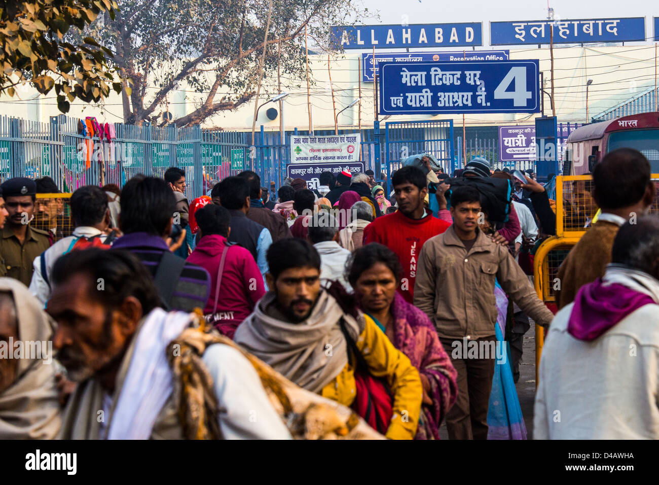 Allahabad Bahnhof während Kumbh Mela, Allahabad, Indien Stockfoto