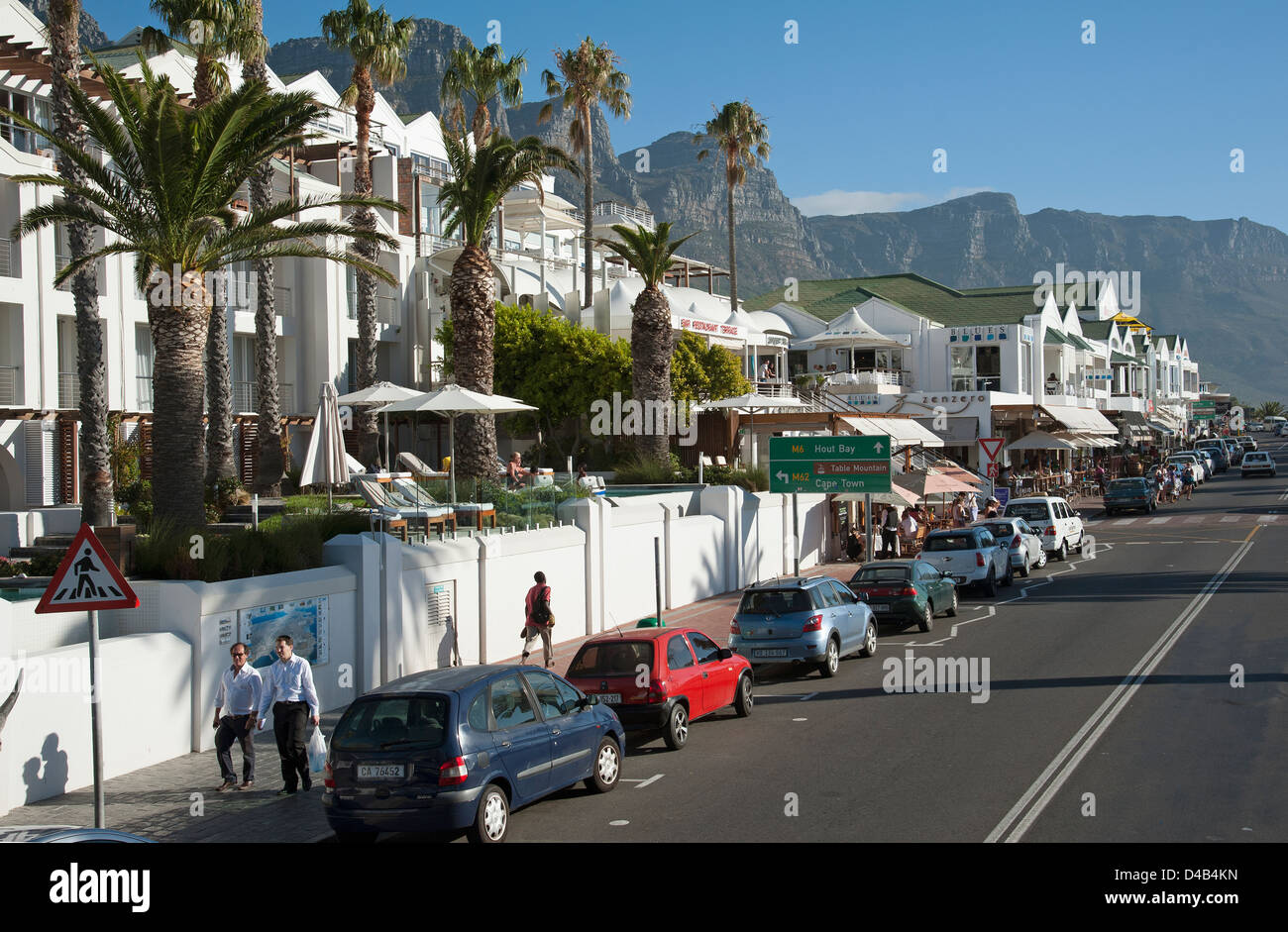 Camps Bay-Badeort in der Nähe von Cape Town, South Africa Stockfoto