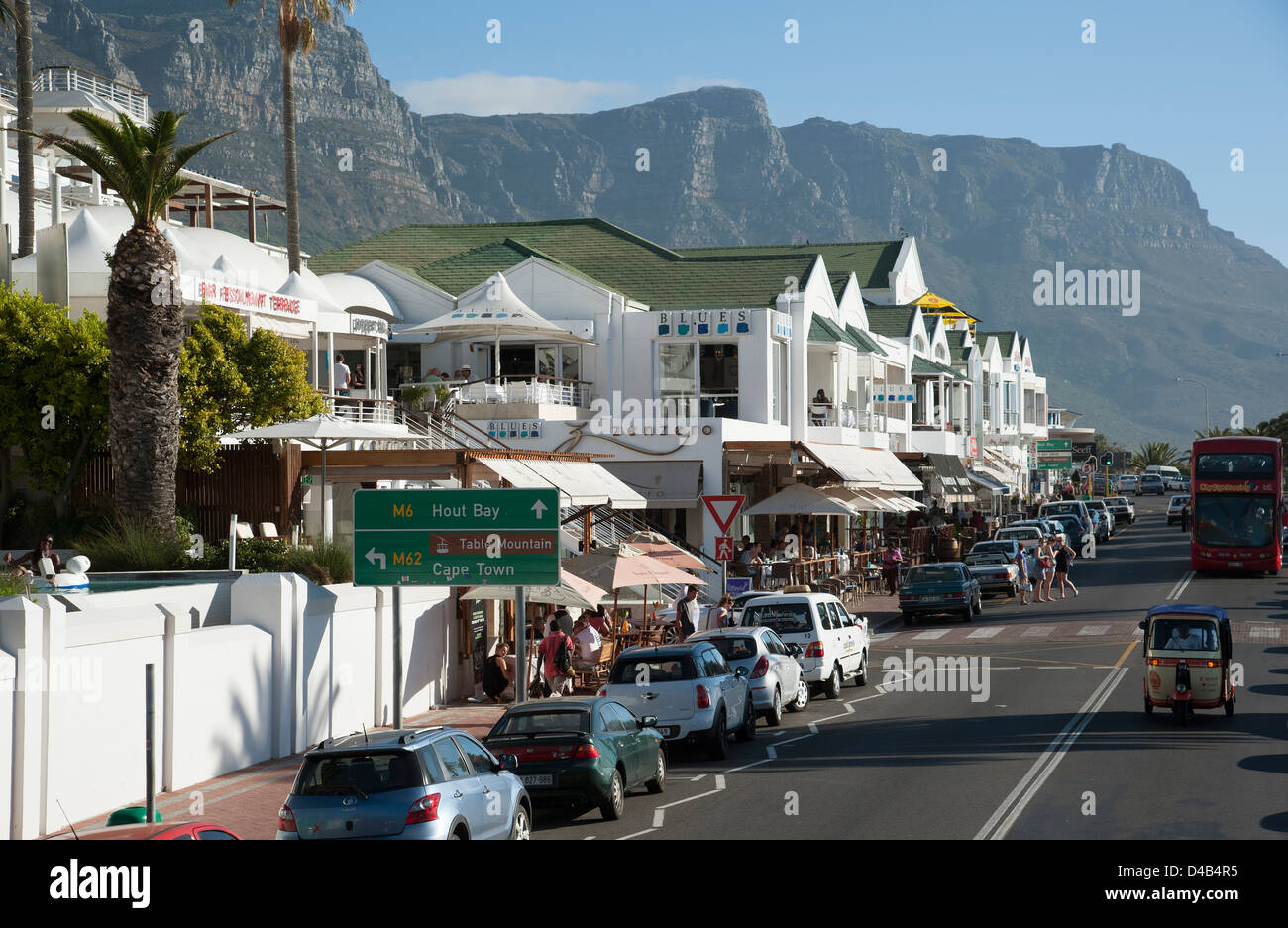 Camps Bay-Badeort in der Nähe von Cape Town, South Africa Stockfoto