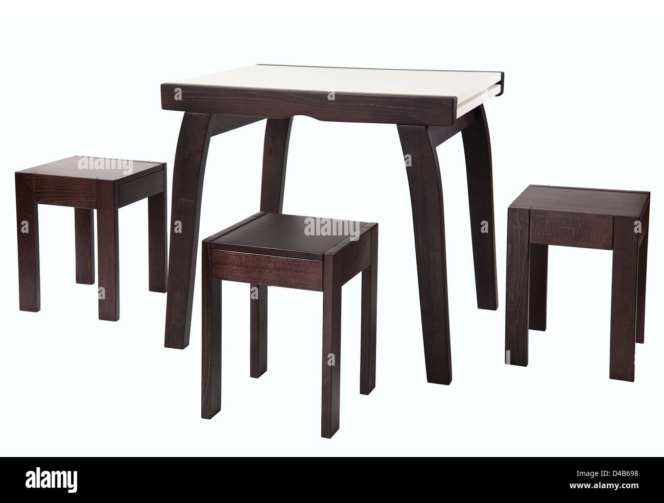 Holztisch, isoliert auf weiss Stockfoto