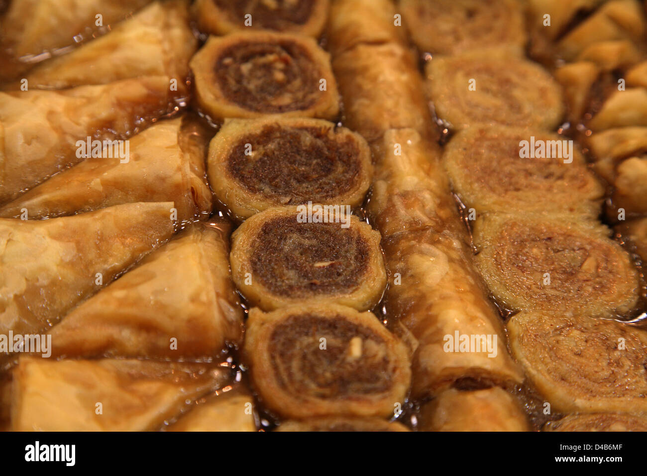 sirupartige verschiedene knutschen Stockfoto