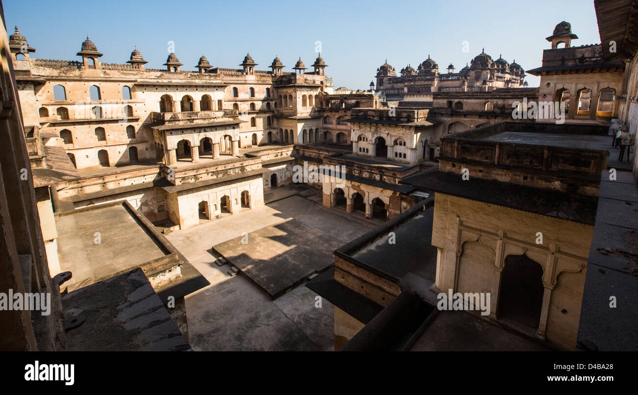 Raja Mahal innerhalb Orchha Forts, Orchha, Indien Stockfoto