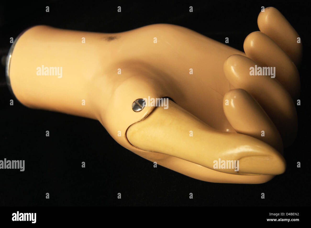 Prothetische Steeplon Hand entworfen, Arbeit in Verbindung Arbeitsarm über herkömmliche Zahnspange Riemenscheiben Schnüre gesteuert Stockfoto