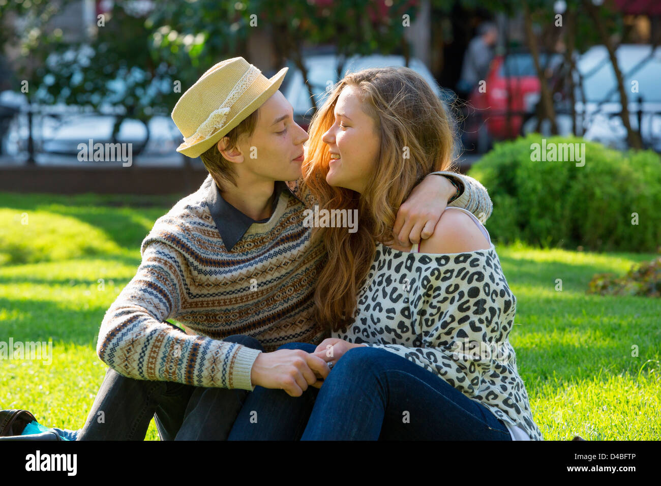 Junges Paar in St. Petersburg Stockfoto