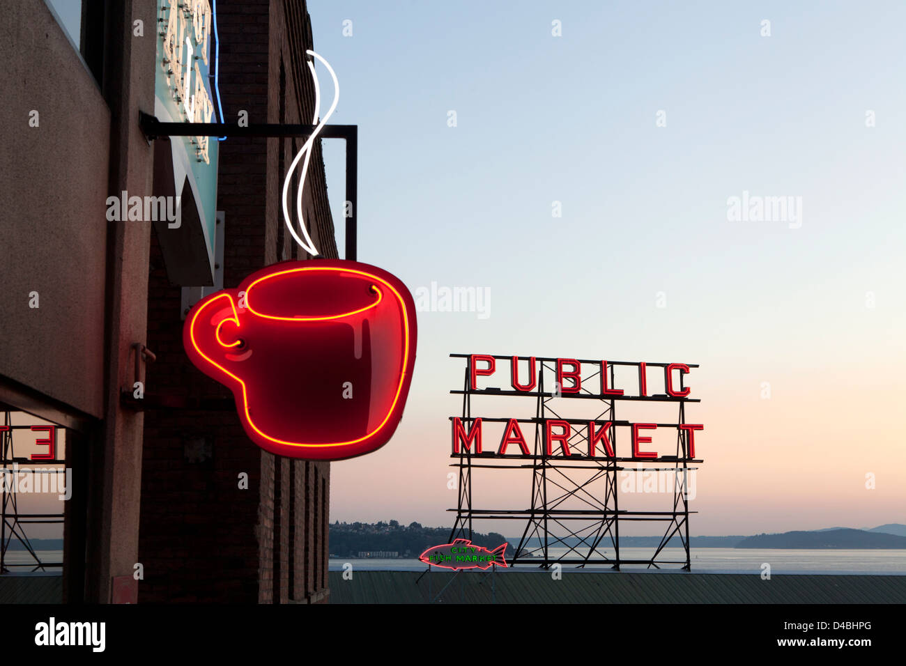 Pike Place Market Zeichen, Seattle, Washington, Vereinigte Staaten von Amerika, Nordamerika Stockfoto