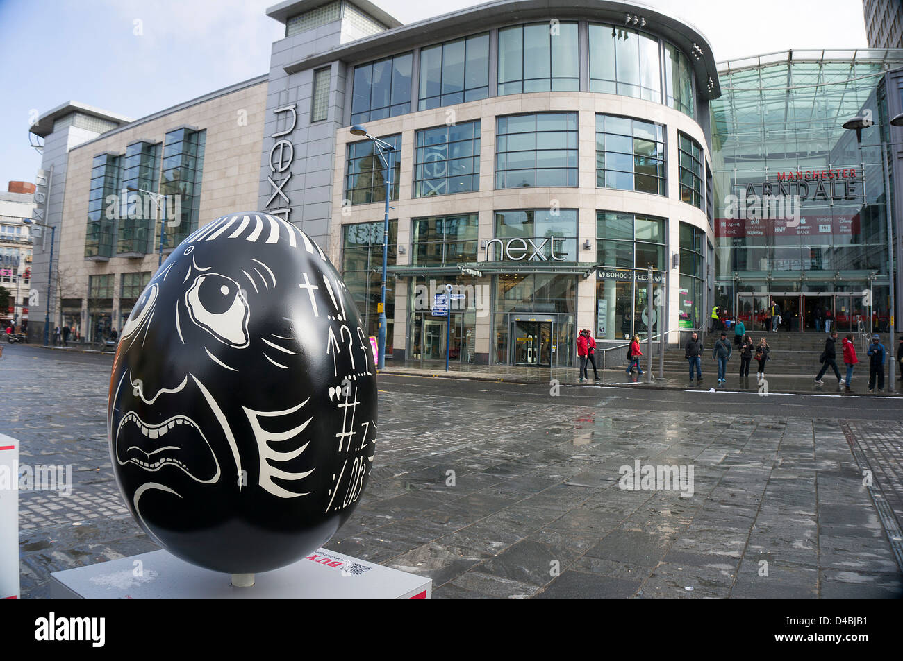 Traurig Ei außerhalb des Arndale centre Manchester uk Stockfoto