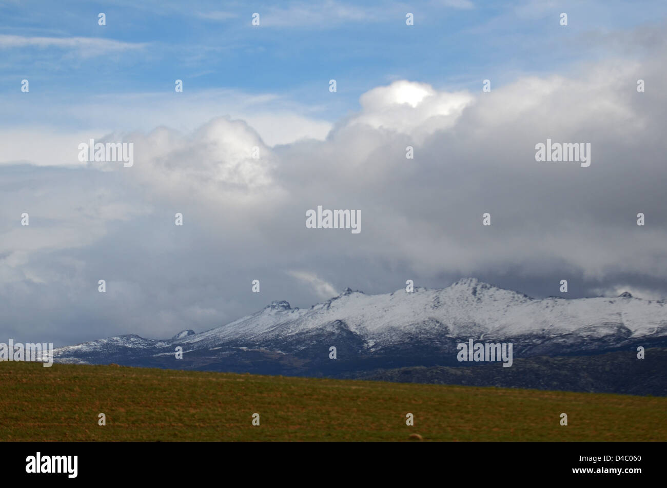 Schneebedeckten Bergen der Sierra de Gredos, Avila, Spanien Stockfoto