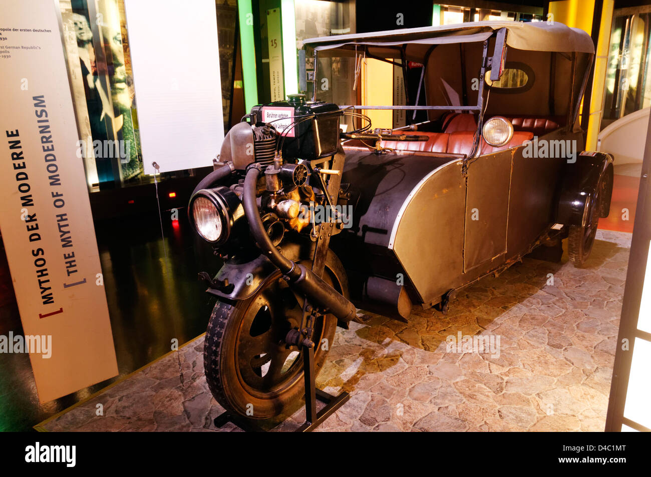 1920er Jahre Framo Dreirad Auto in The Story of Berlin museum Stockfoto