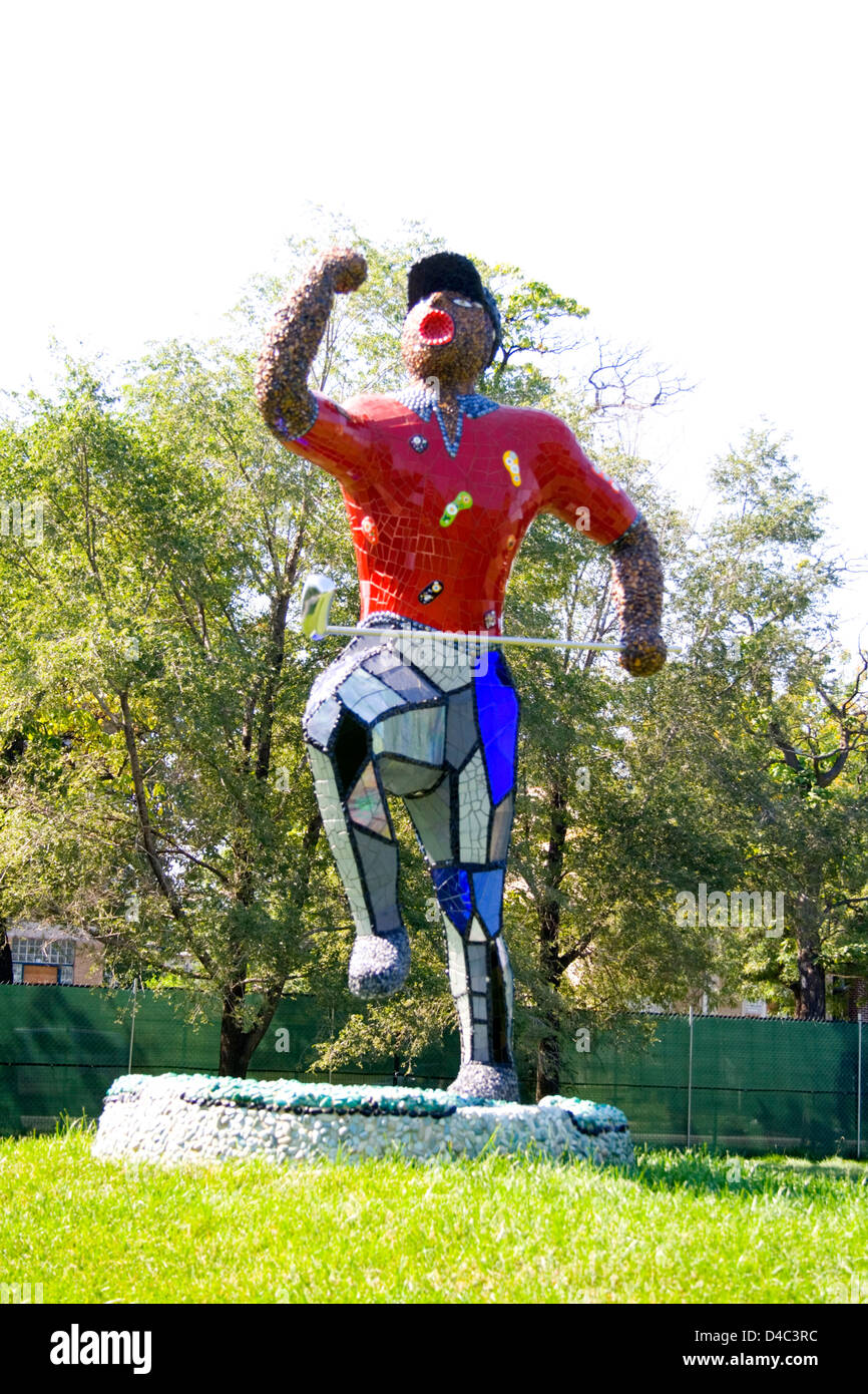 Golf Spieler 2001 Mosaik Skulptur von Niki de Saint Phalle (1930-2001) Garfield Park Conservatory. Chicago Illinois IL USA Stockfoto