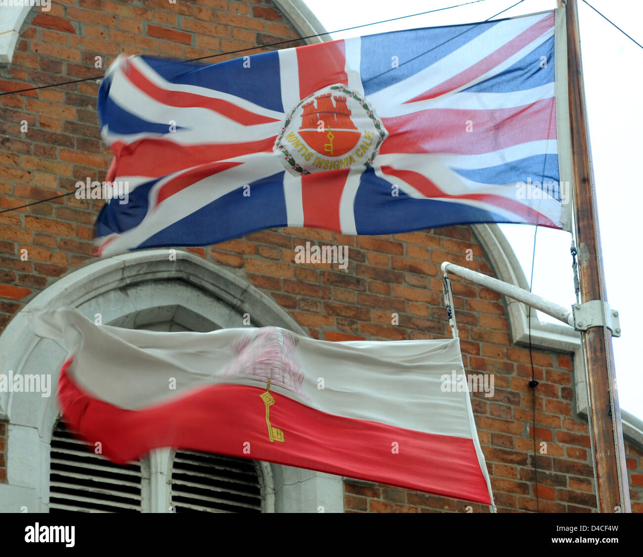 Gibraltarische flagge Fotos und Bildmaterial in hoher Auflösung Alamy