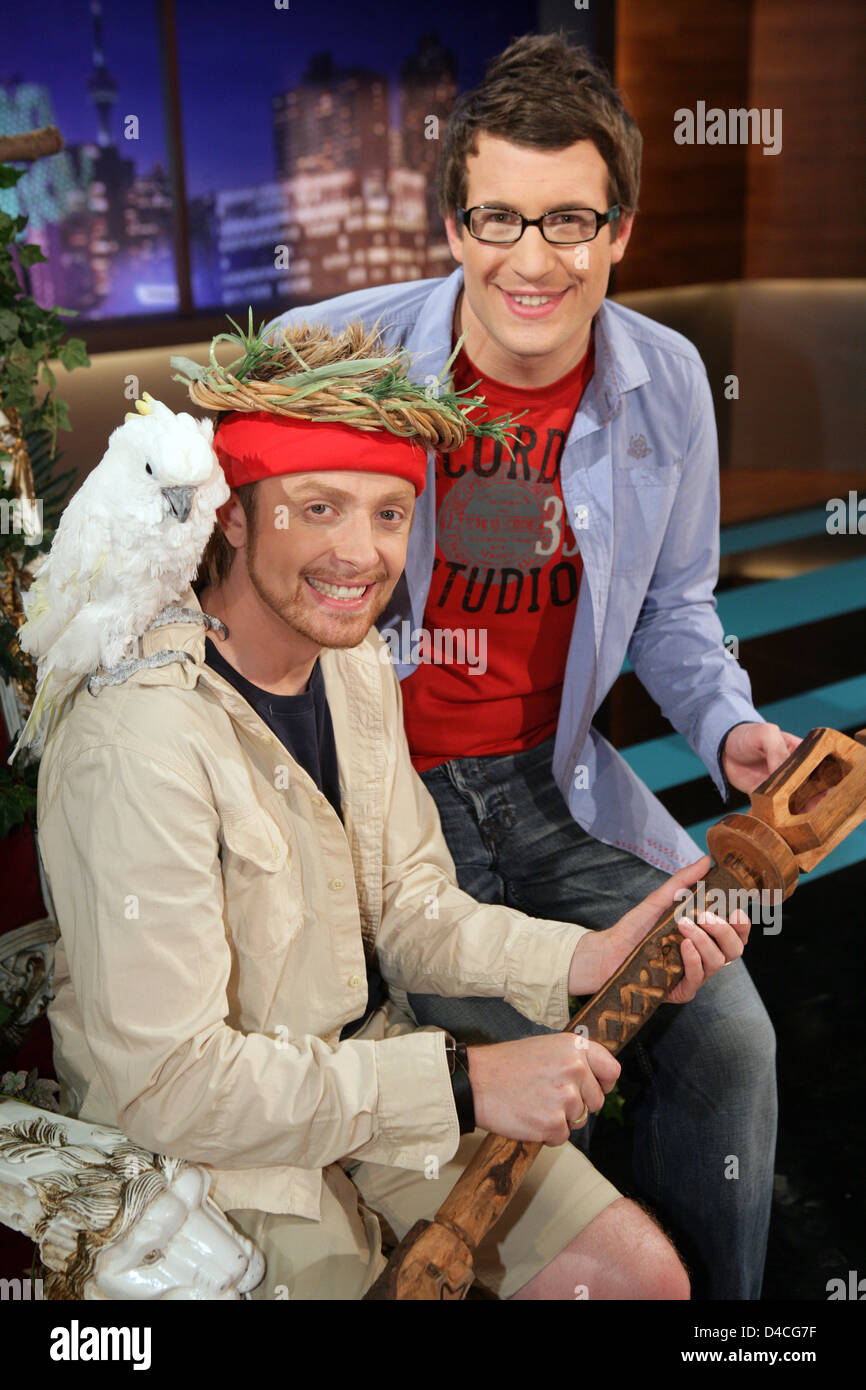 Geboren Musicalsanger Ross Antony L Gewinner Des Privaten Fernsehsenders Rtl Ausgestrahlt Ich Bin Ein Star Get Me Out Of Here Und Ehemalige Sangerin Der Casting Band Bro Sis Posen An Der Rtl Comedy Show Achtung