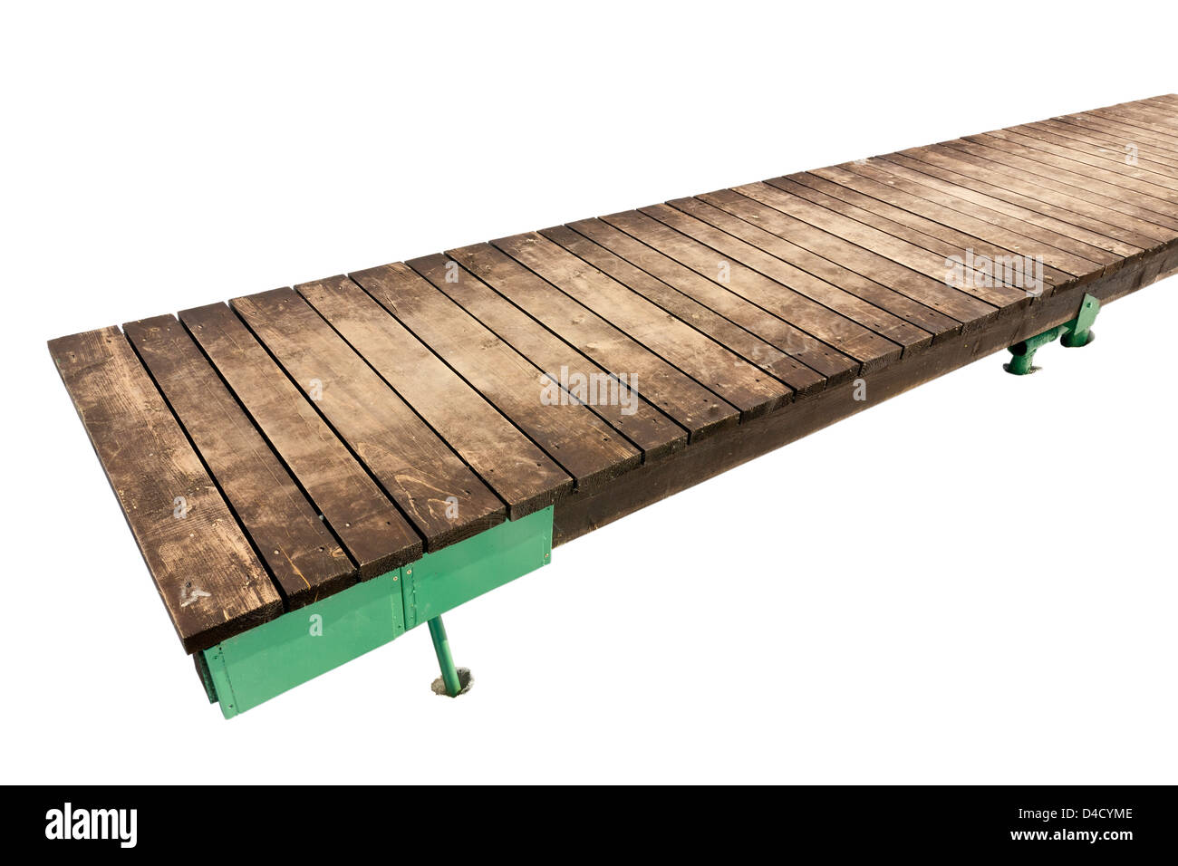 Kleine ländliche Holzbrücke - planked Fußweg. Isoliert mit Patch. Selektiven Fokus Stockfoto