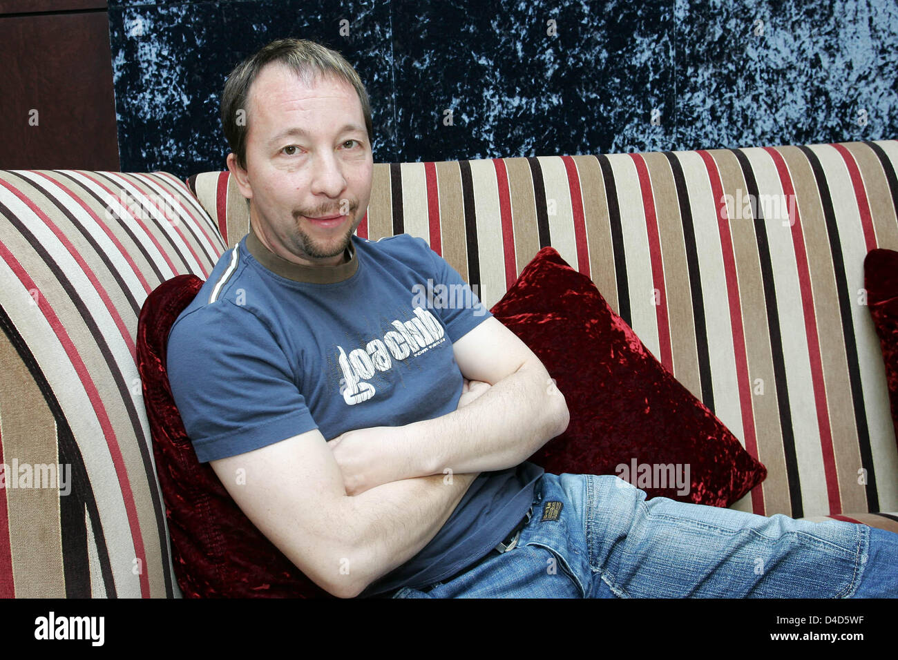 Schweizer Pop-Chart-Topper DJ Bobo in Dresden, Deutschland, 19. März 2008 abgebildet. Seiner neuen Tour "Vampires Alive" startet am 30. April in Oberhausen, Deutschland. Foto: Andreas Weihs Stockfoto Schweizer Pop-Chart-Topper DJ Bobo in Dresden, Deutschland, 19. März 2008 abgebildet. Seiner neuen Tour "Vampires Alive" startet am 30. April in Oberhausen, Deutschland. Foto: Andreas Weihs Stockfoto