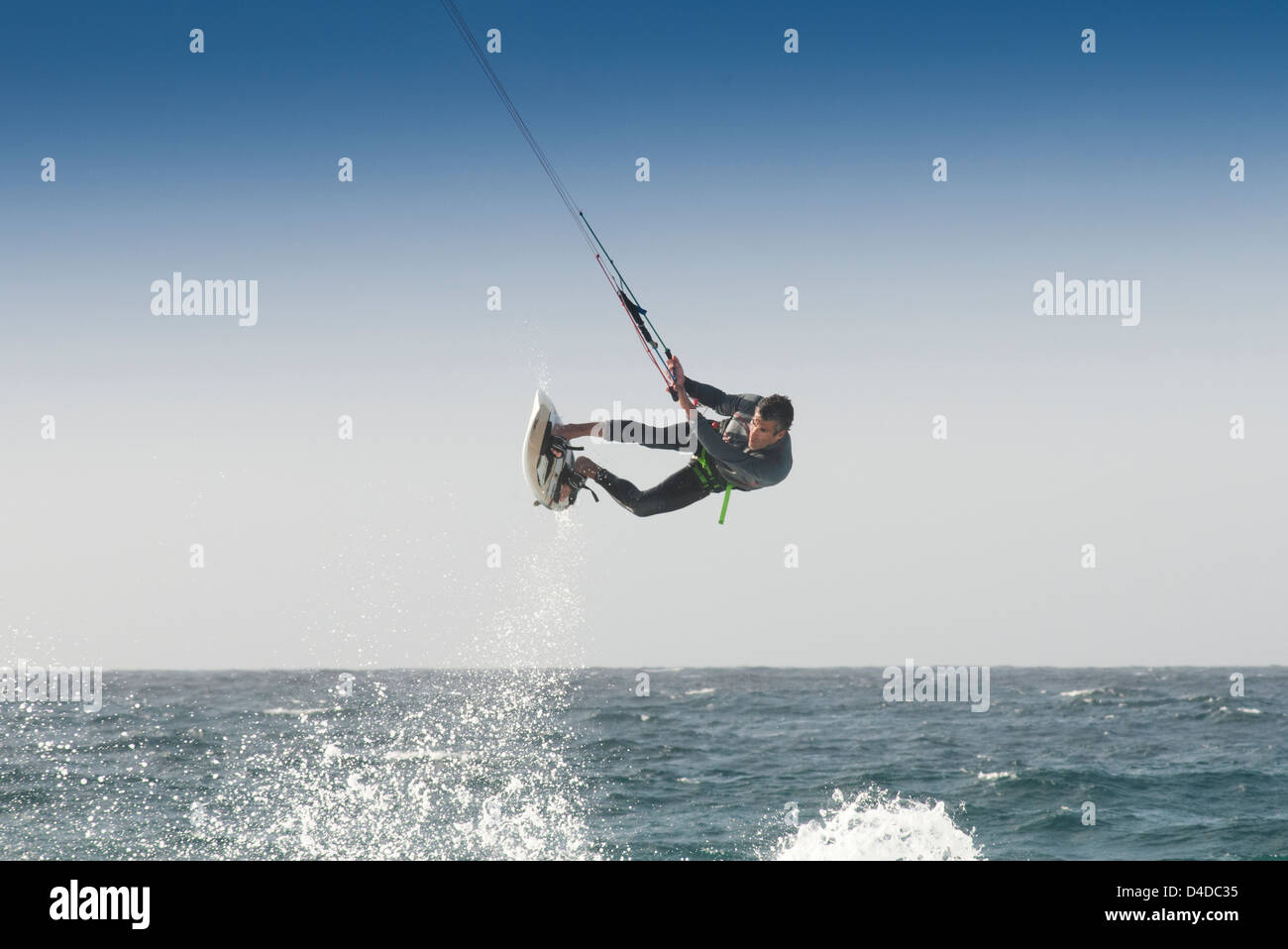 Kitesurfer auf Fuerteventura Kanarische Inseln Stockfoto