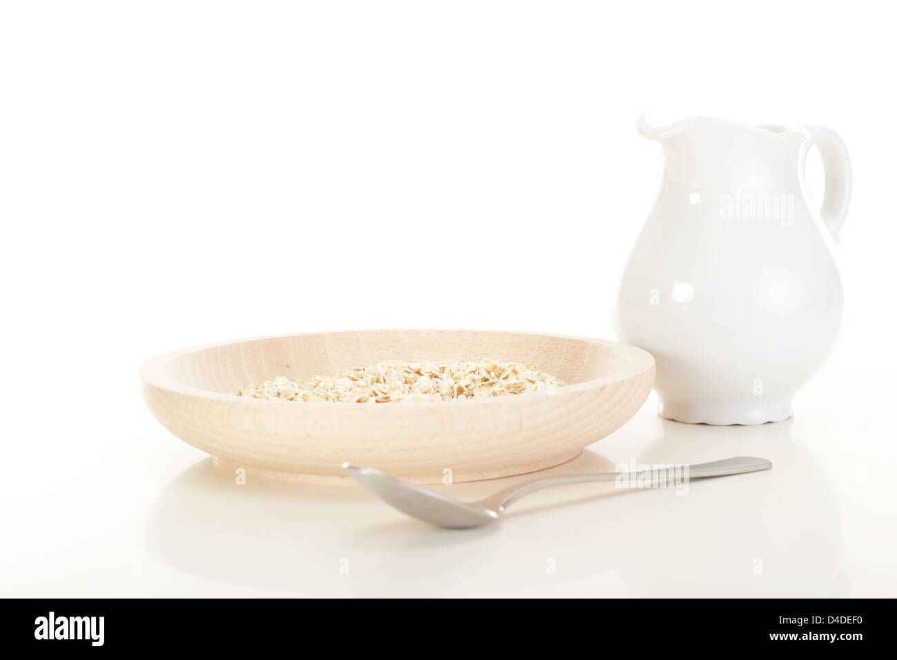 Haferflocken mit Milch Stockfoto