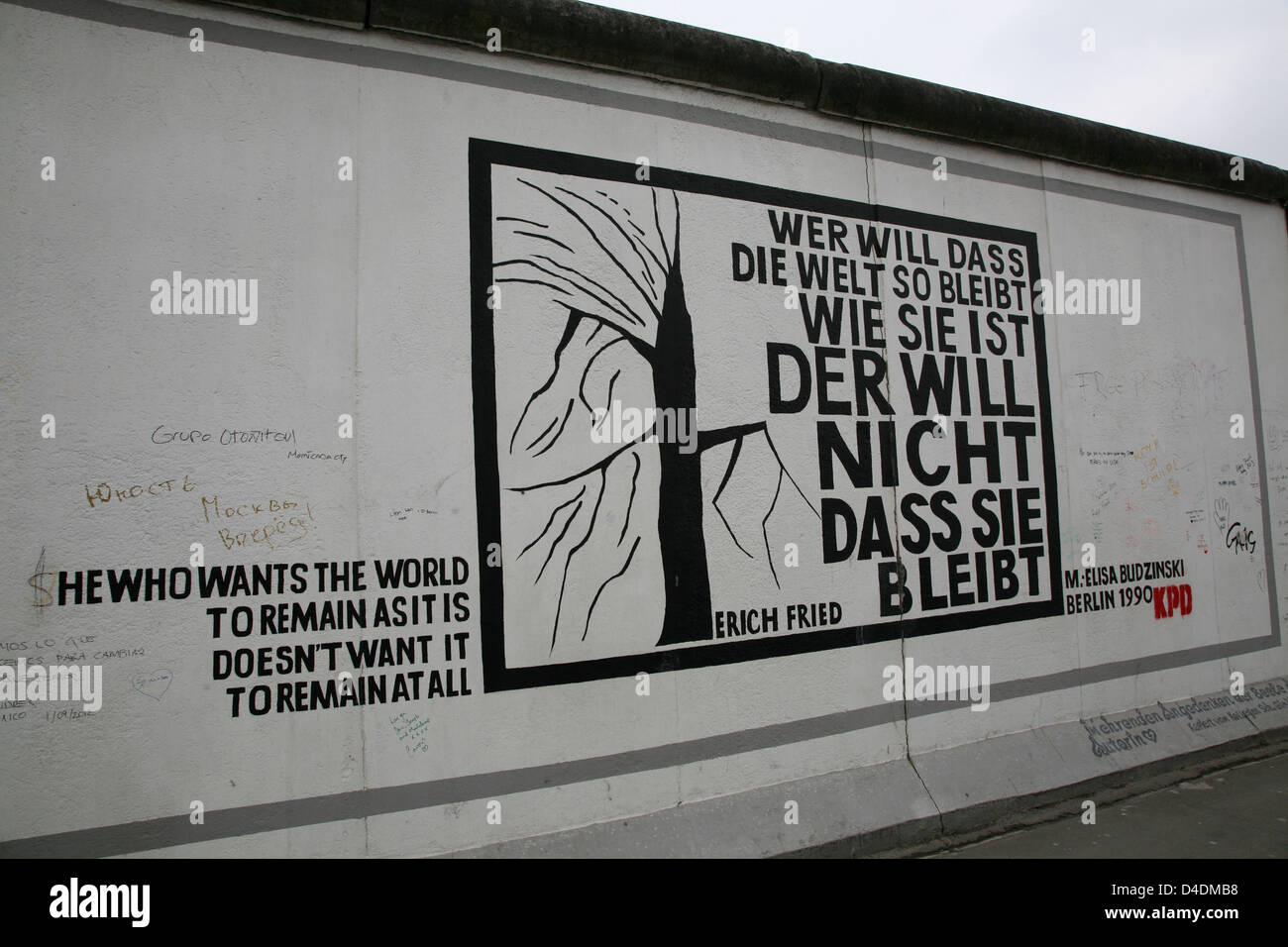 East-Side-Gallery, Berlin, Deutschland, Gemälde von Elisa Budzinski Stockfoto