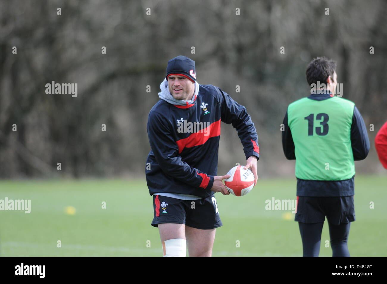 Jamie Roberts während Wales Rugby Team Training im Vale Hotel and Resort in Cardiff heute Nachmittag vor ihren sechs-Nationen-Showdown mit England am Wochenende. Stockfoto