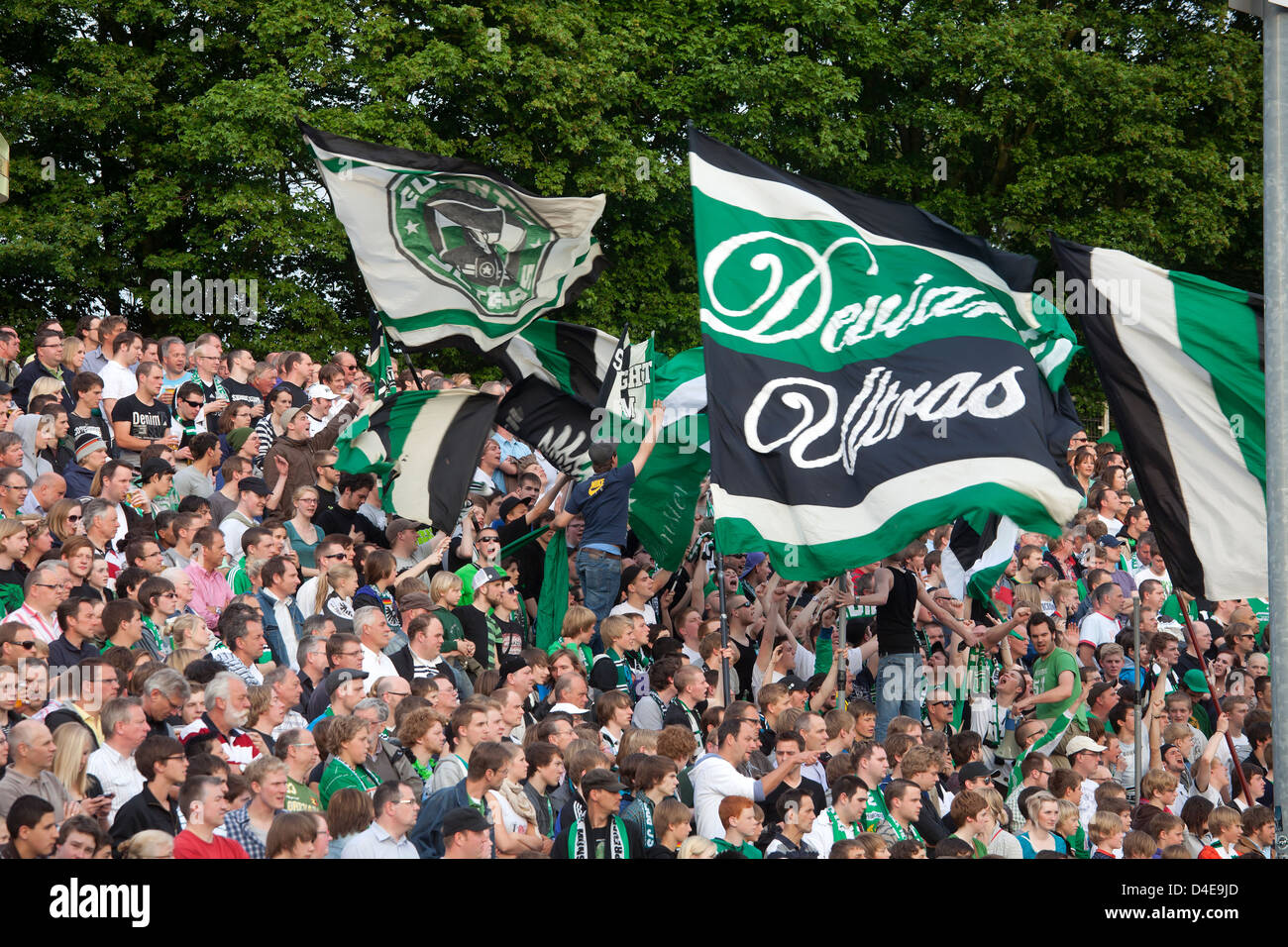 Münster, UltraFans feiern ihr Team Preussen Münster Stockfotografie