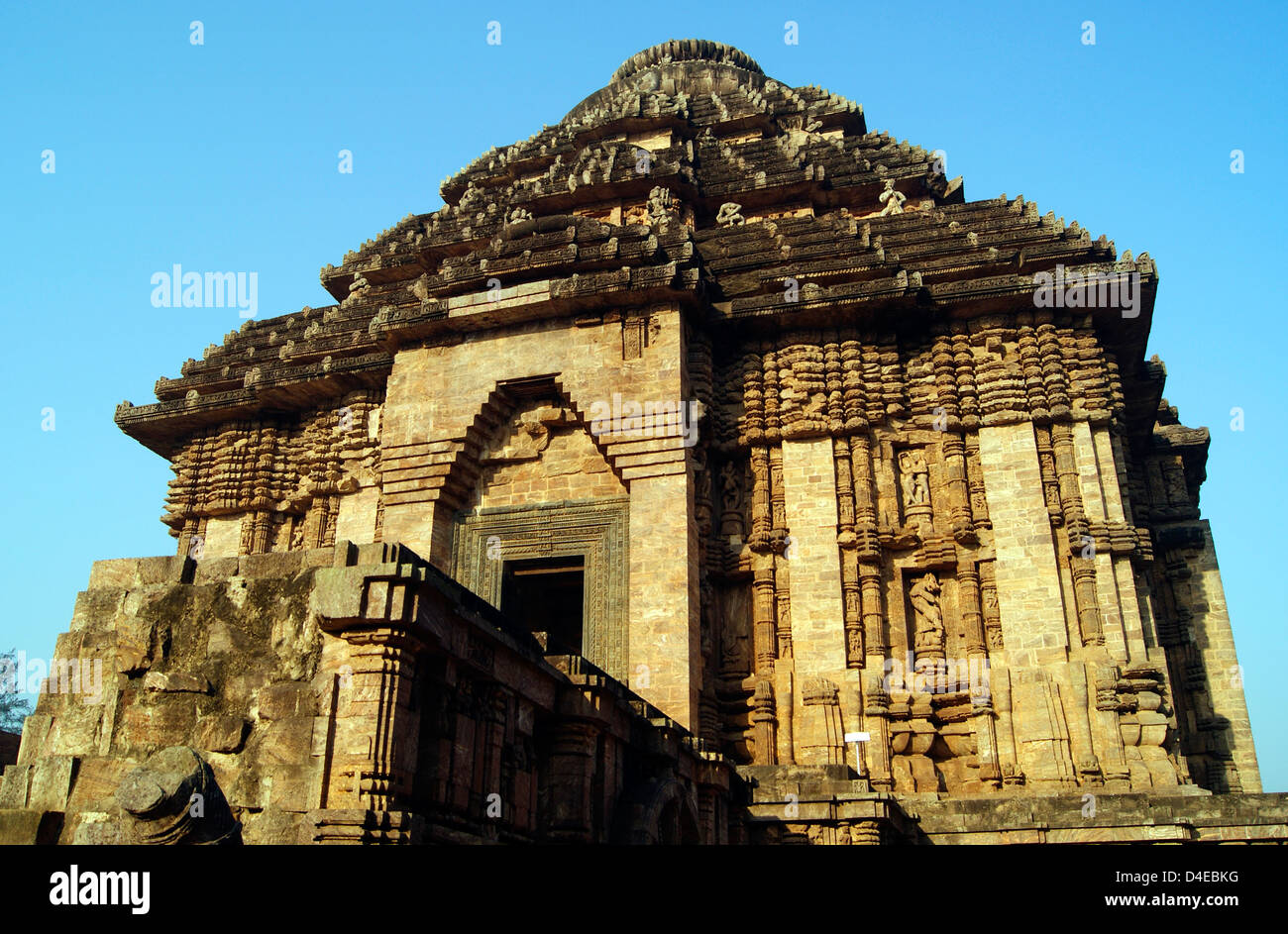 Sonnentempel von Konark bei Konark Indien 13. Jahrhundert Stein Architektur Vorderansicht Stockfoto