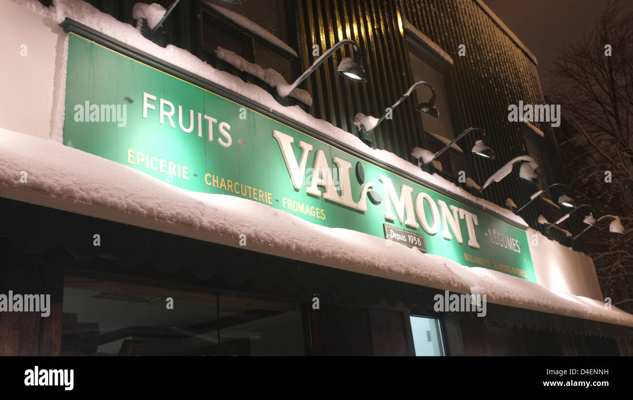 Ein Val-Mont-Geschäft befindet sich in der Rue, Mont-Royal in Montreal, Quebec. Die kanadische Presse Bilder/Lee Brown Stockfoto