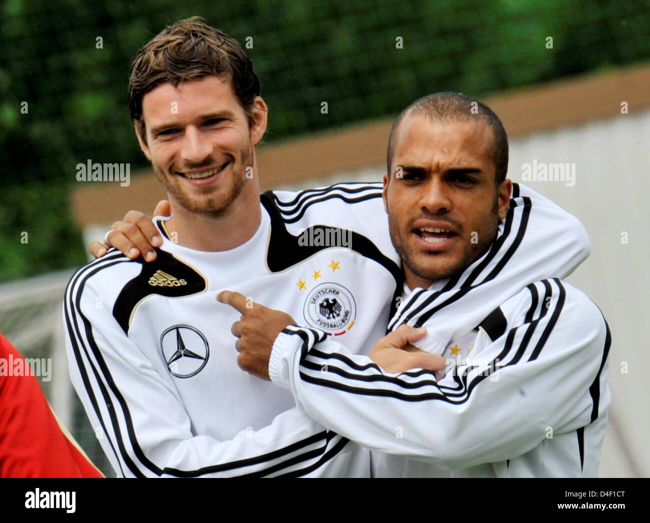 Sports Spo Soccer Posing Gesture Male Germany Stockfotos und -bilder Kaufen  - Alamy