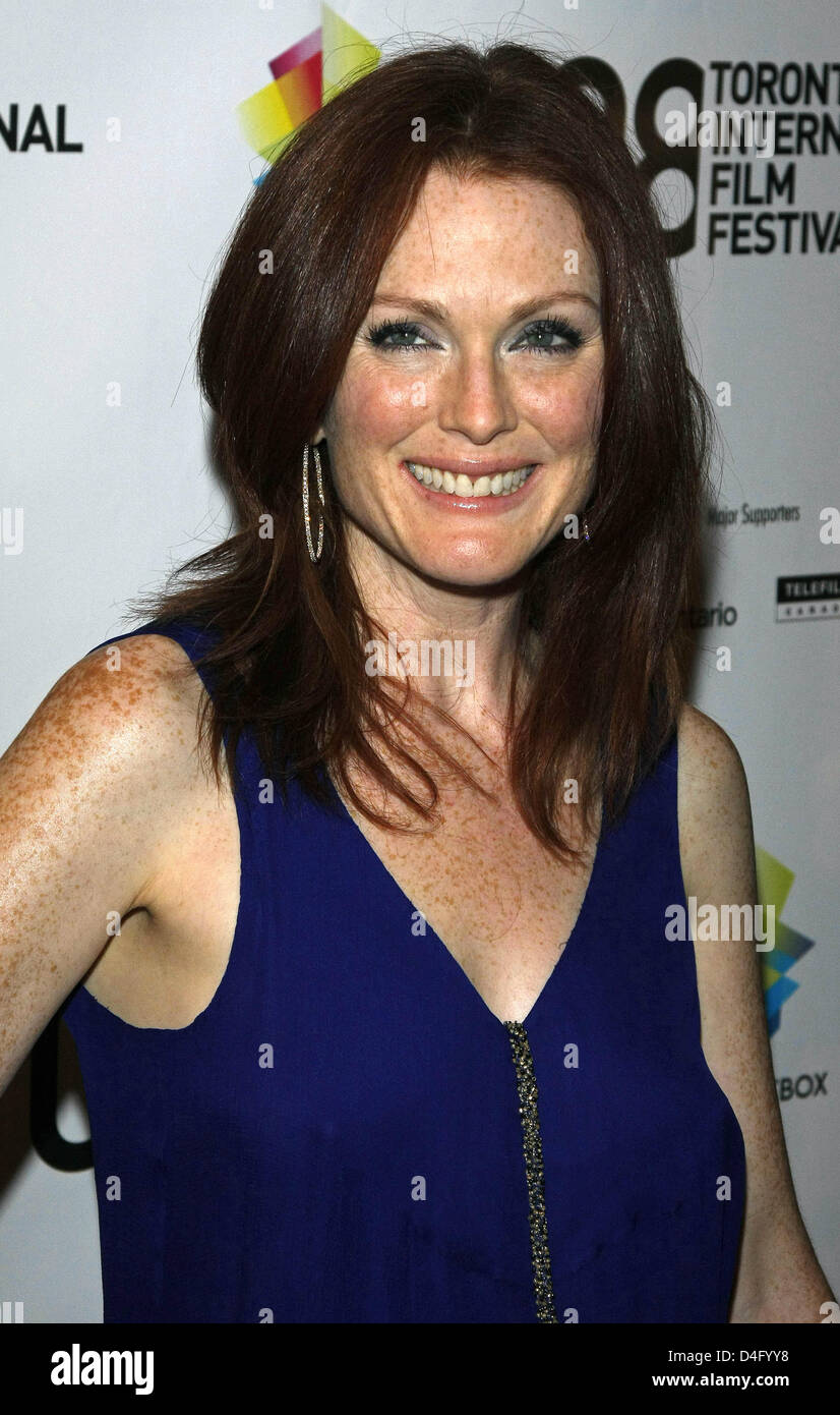 Schauspielerin Julianne Moore kommt bei der Premiere des Films "Blindheit" während der 2008 Toronto International Film Festival im Elgin Theatre in Toronto, Kanada, 6. September 2008. Foto: Hubert Boesl Stockfoto